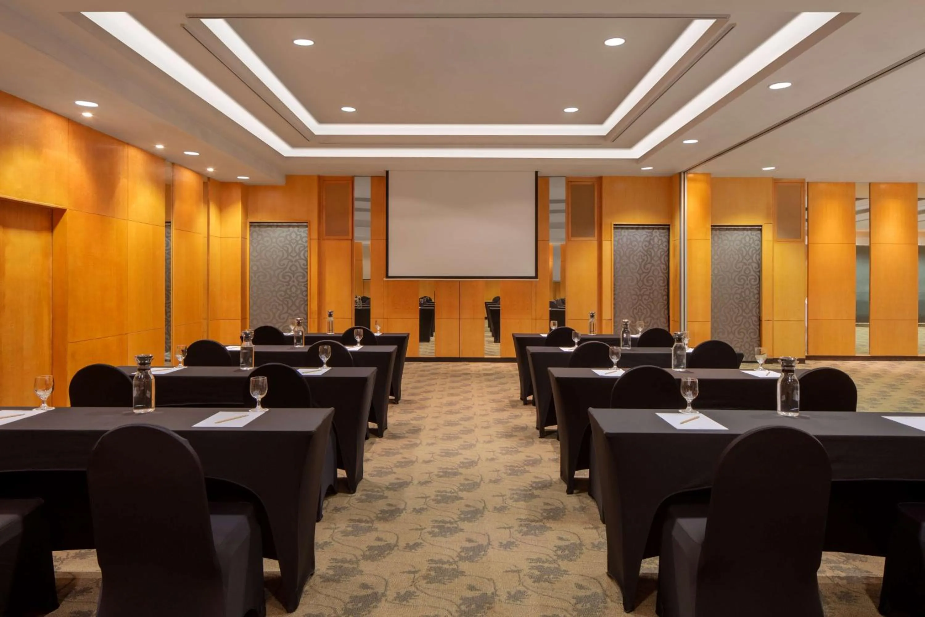 Meeting/conference room in Radisson Hotel Brunei Darussalam