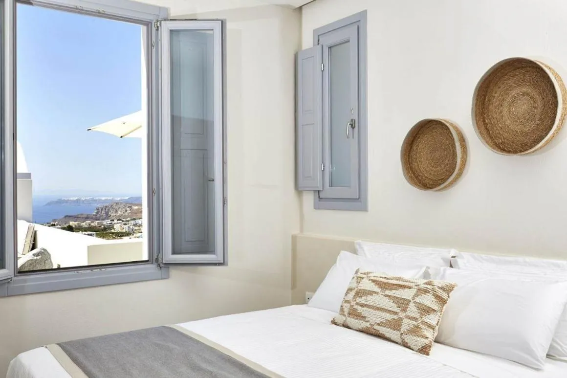 Bedroom, Bed in Nova Luxury Suites