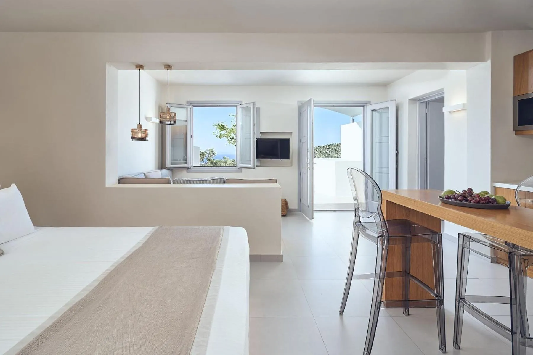 Kitchen or kitchenette, Bed in Nova Luxury Suites