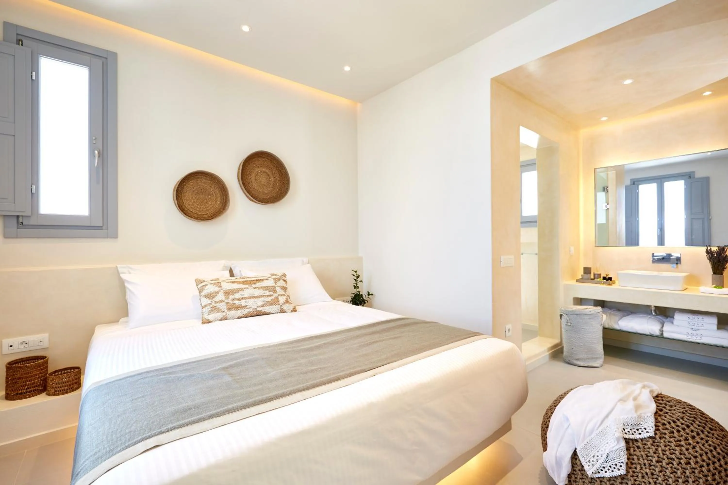 Shower, Bed in Nova Luxury Suites