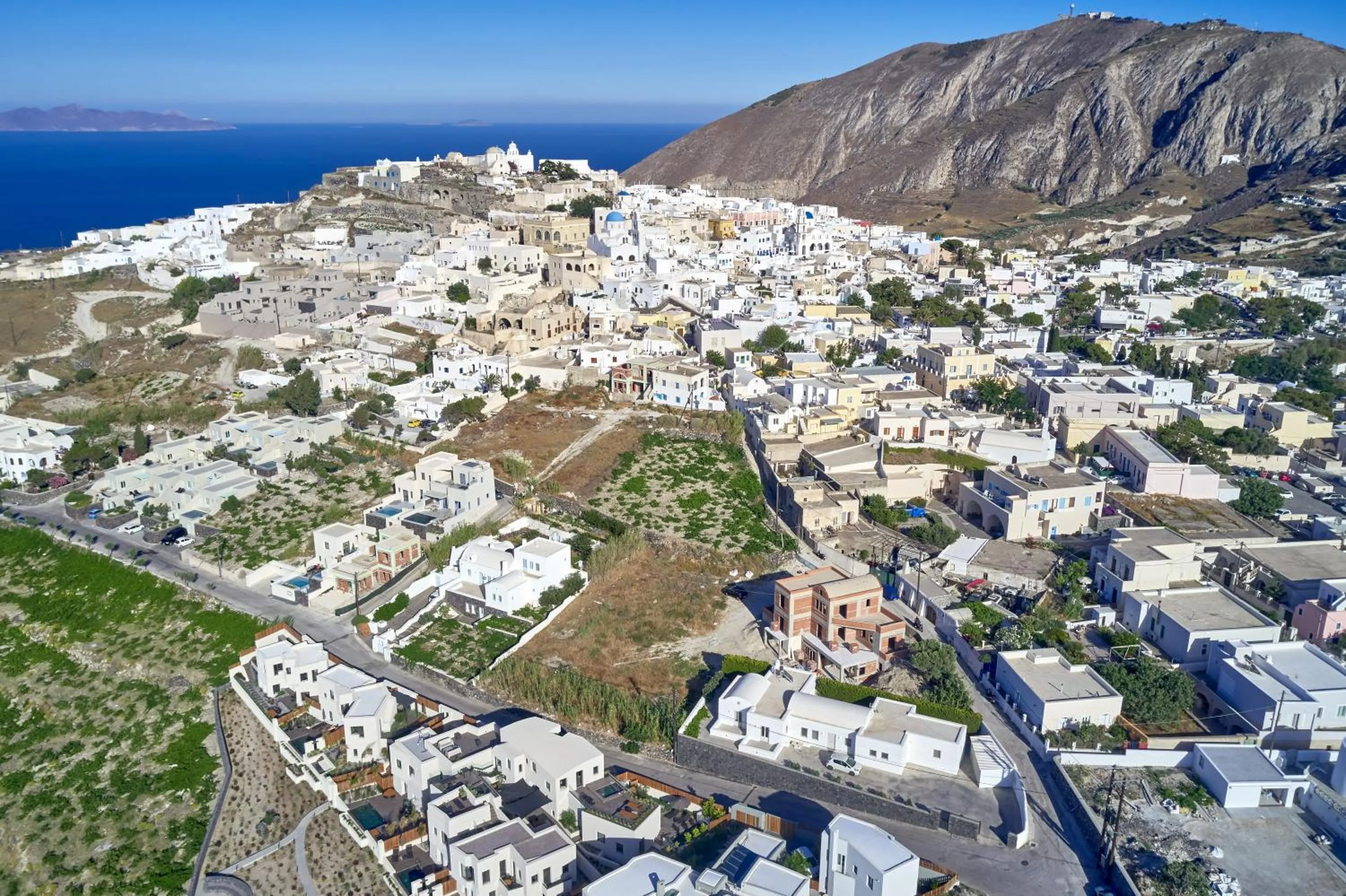 Neighbourhood in Nova Luxury Suites