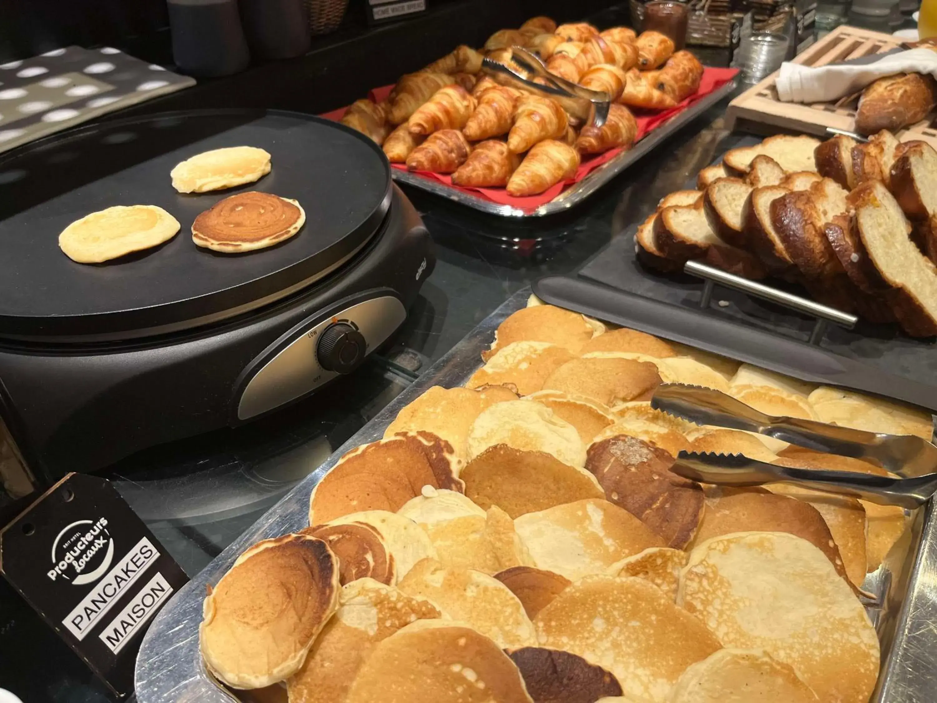 Brit Hotel Du Dauphin L'Aigle Brit Hotel Du Dauphin L'Aigle