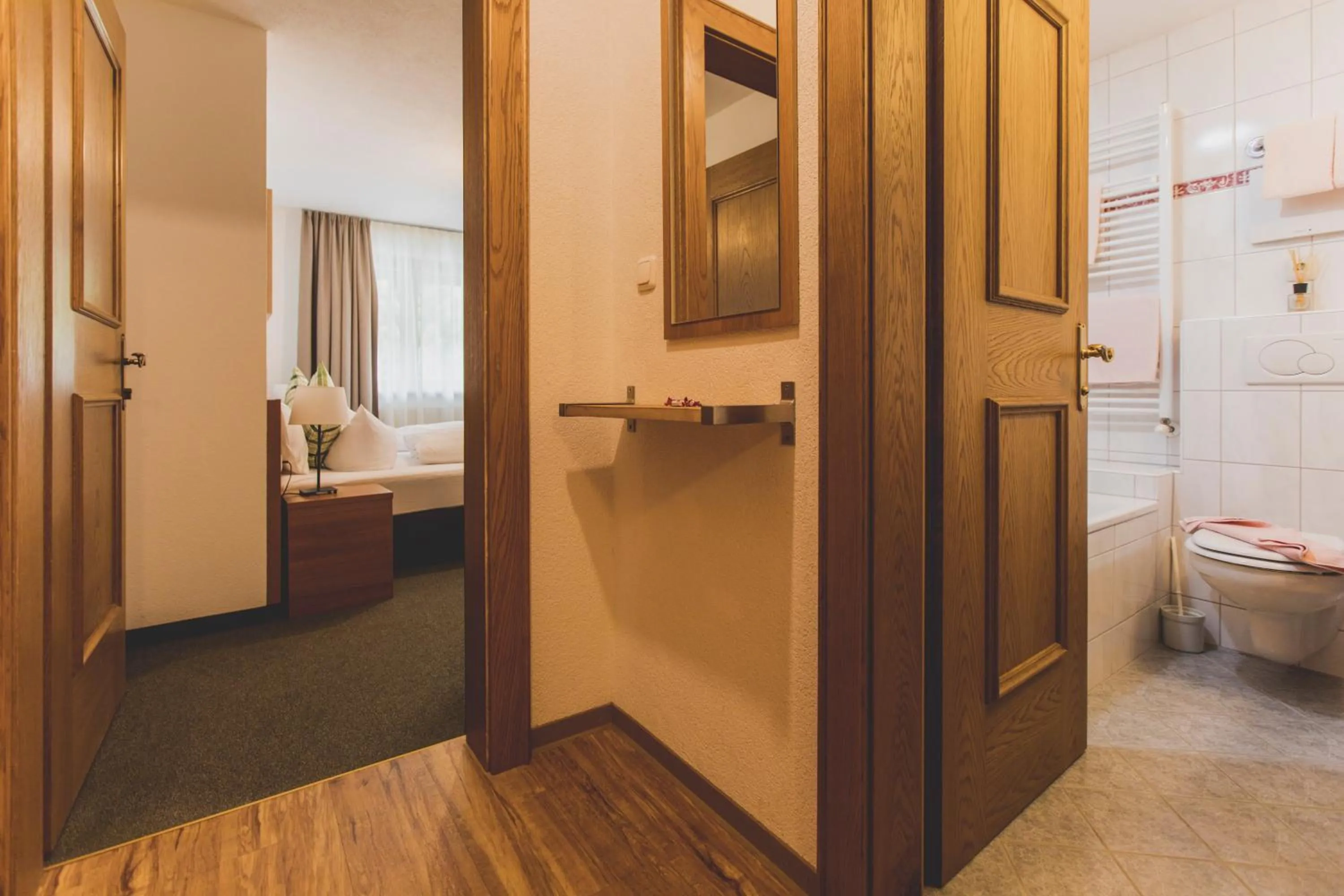 Photo of the whole room in Hotel Montfort