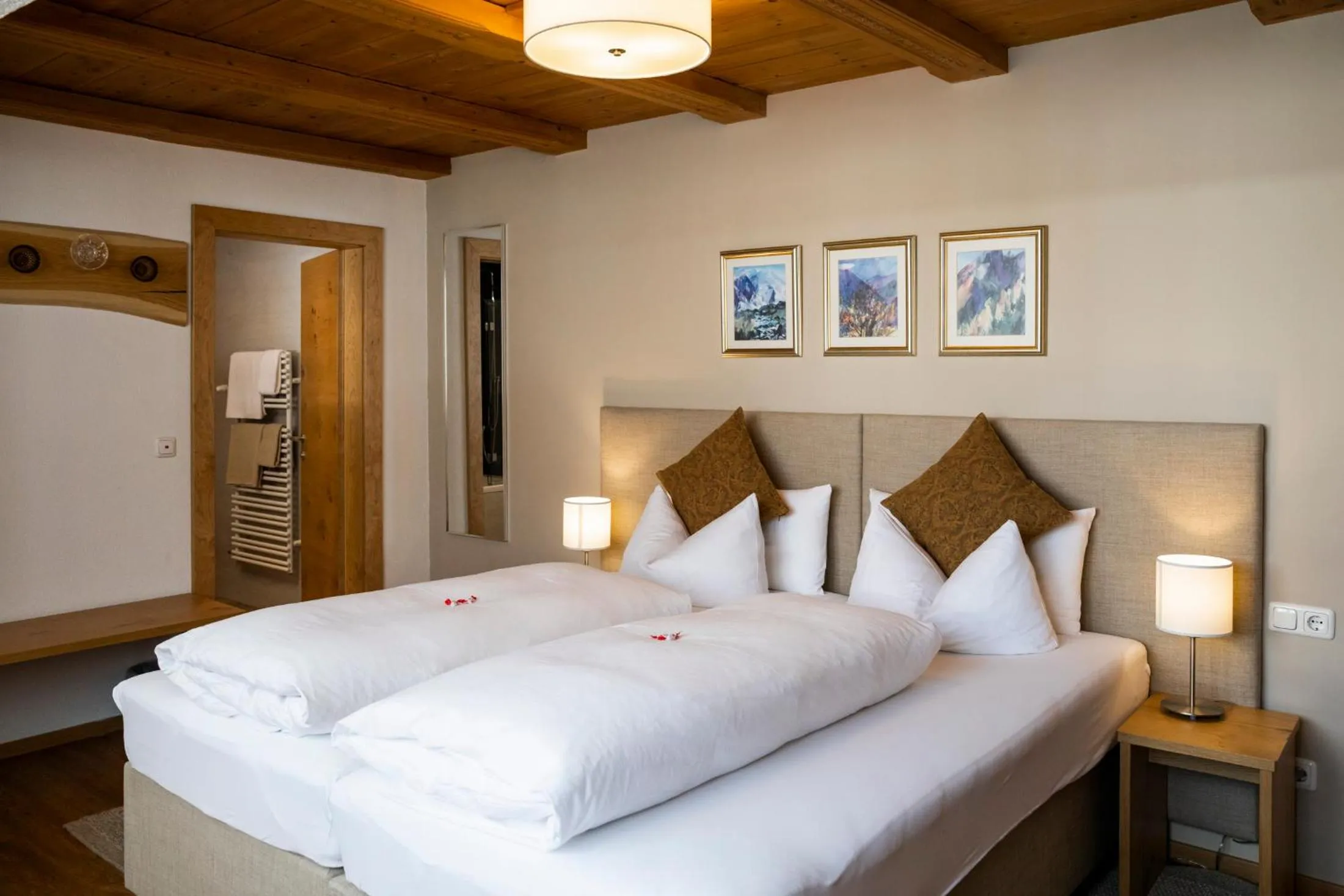 Bed in Hotel Montfort