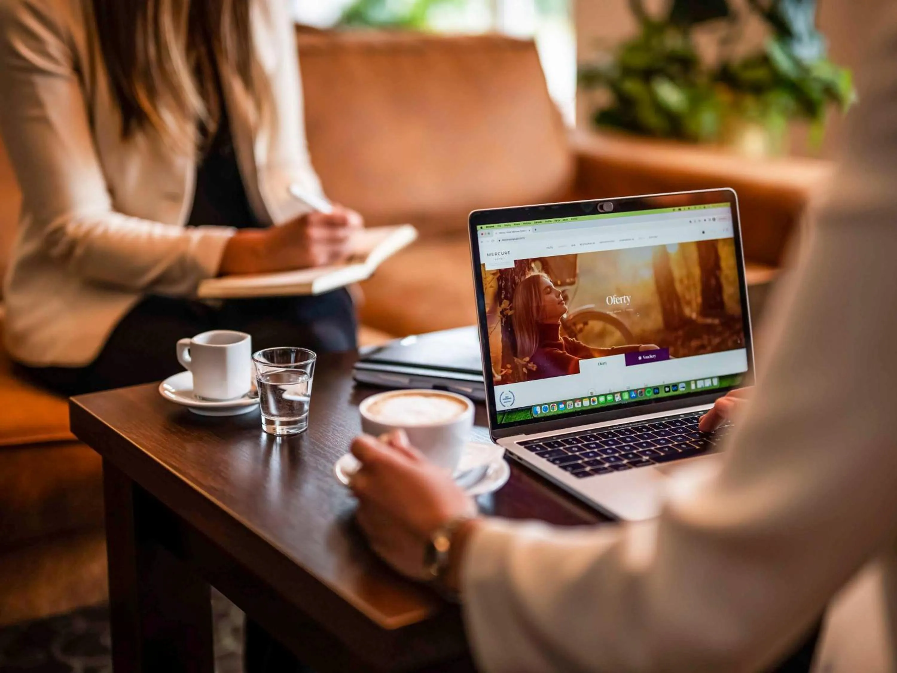 Lounge or bar in Dosłońce Resort Wellness & Farm