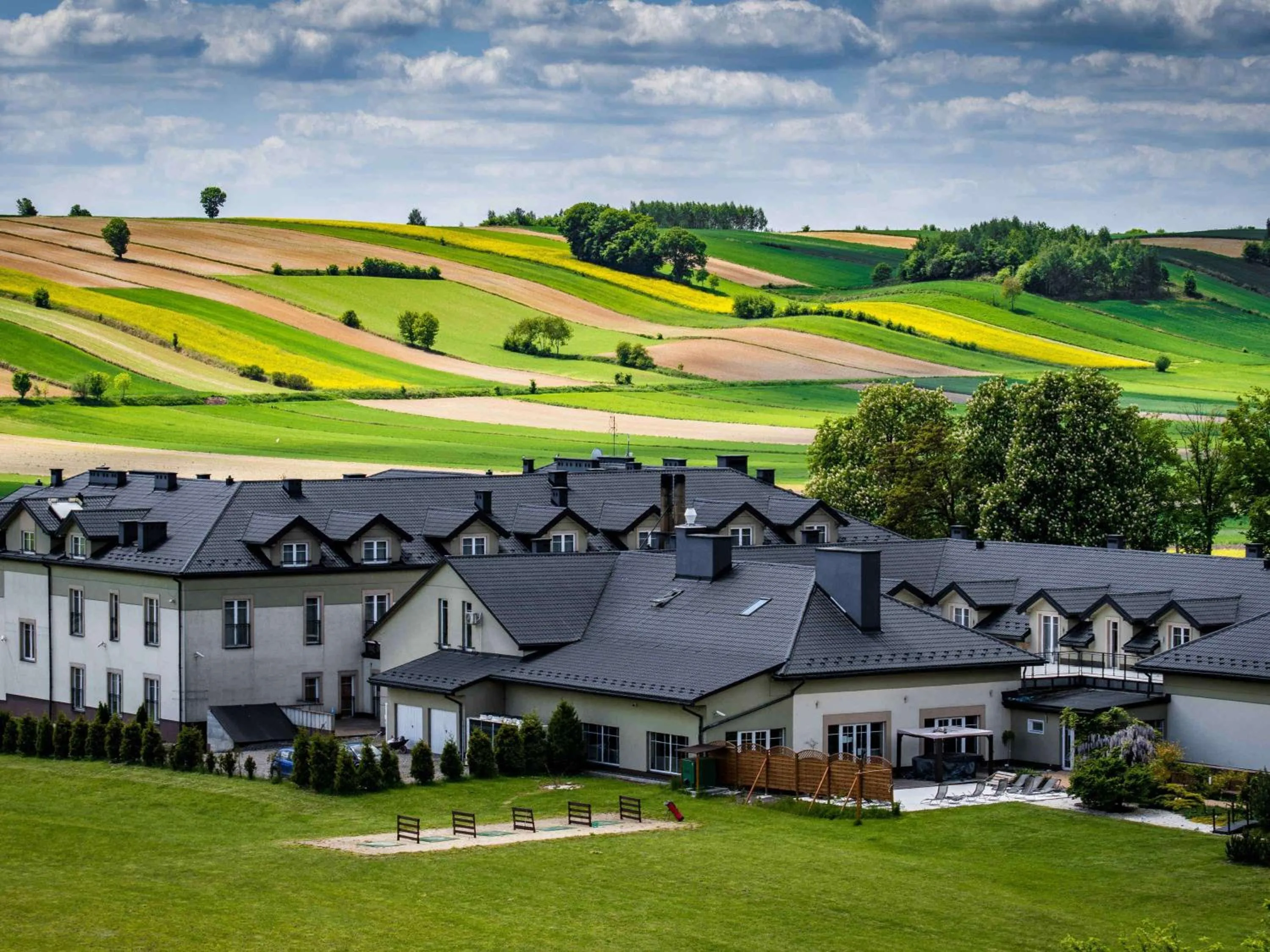 Property building in Dosłońce Resort Wellness & Farm