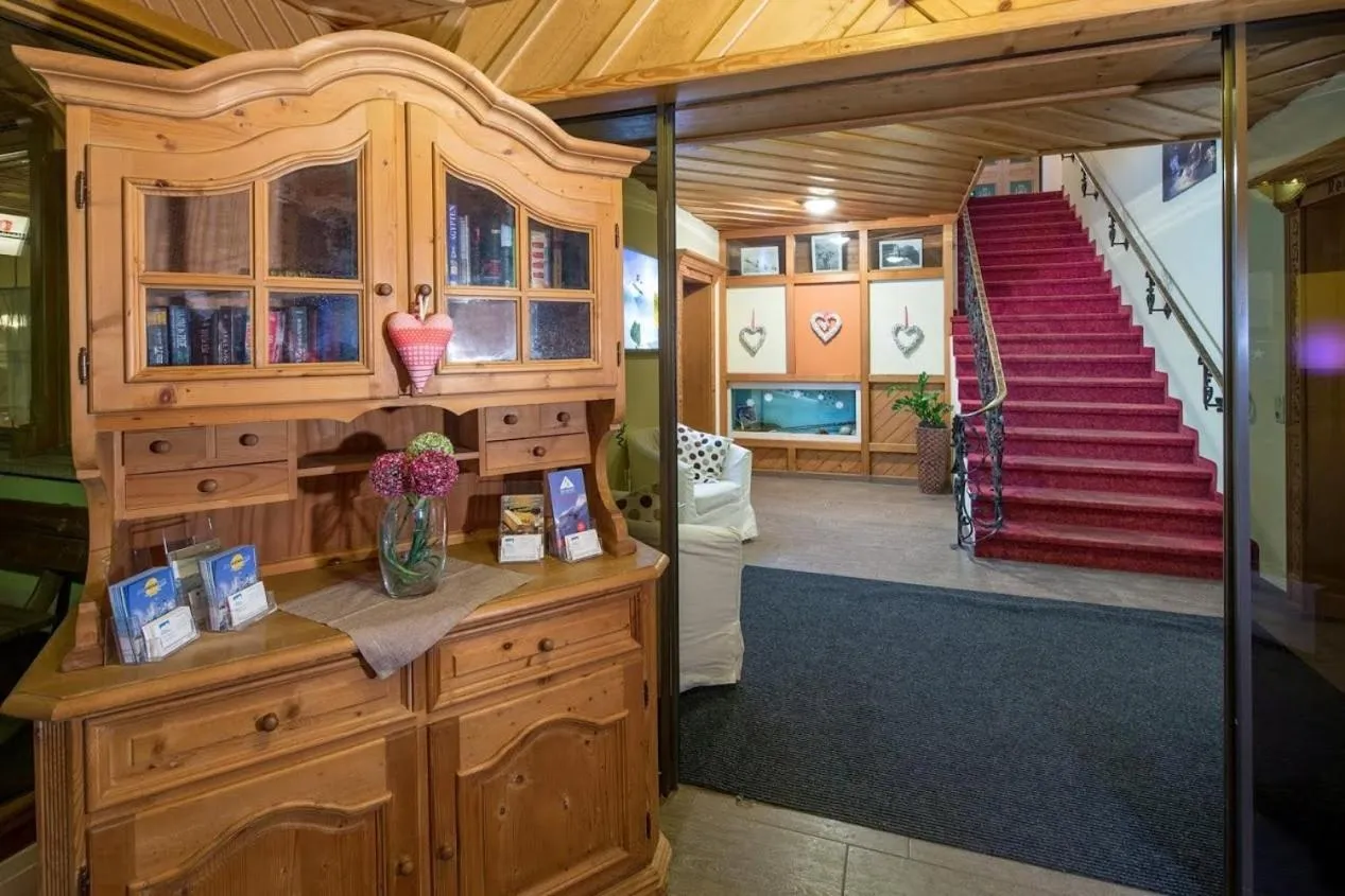 Decorative detail in T3 Gasthof Spullersee