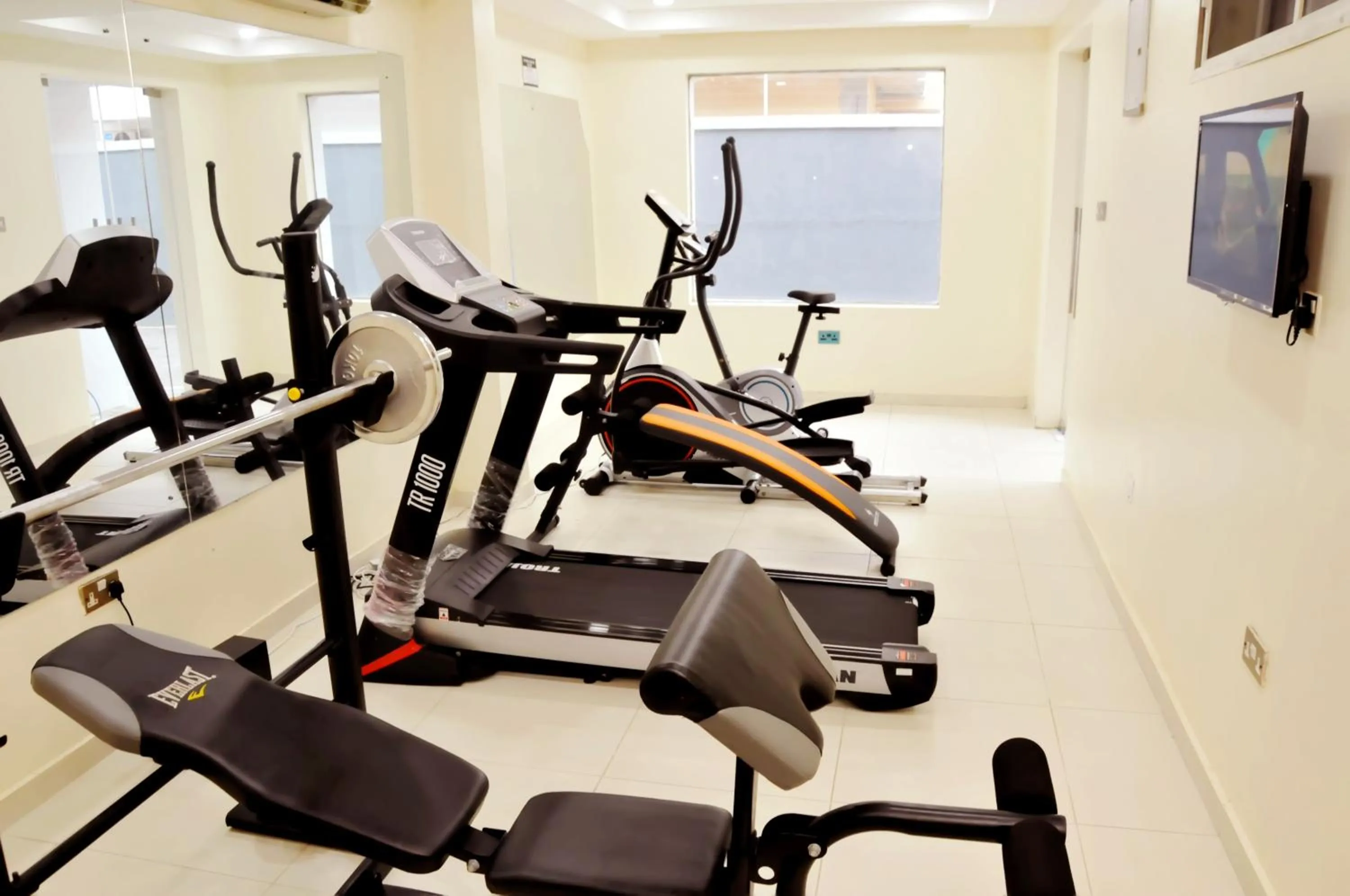 Fitness centre/facilities in Box Residence Hotel