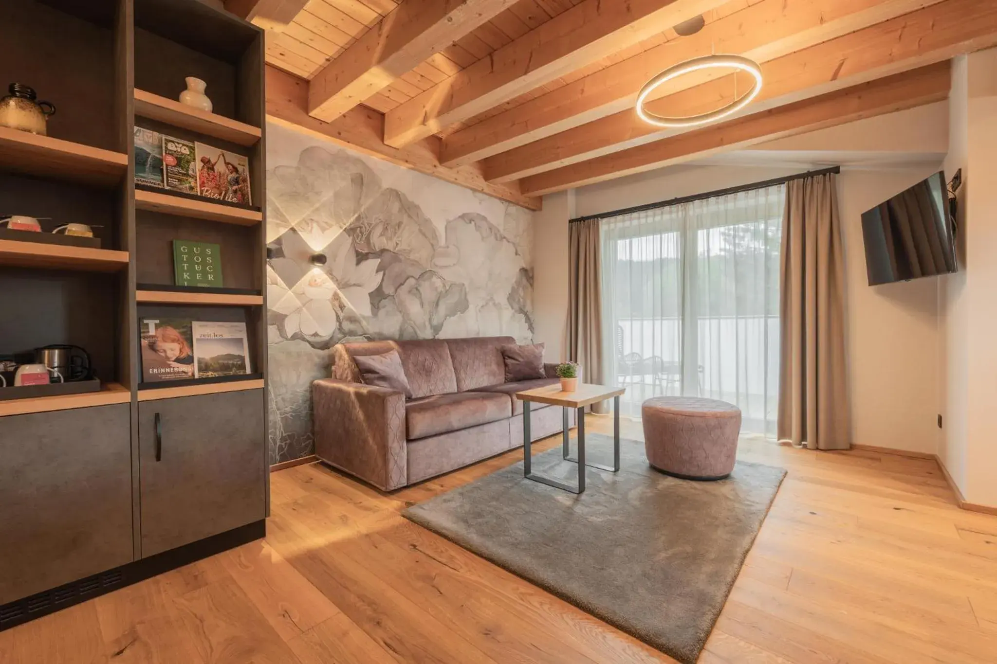 Living room, Seating Area in Biohotel Leutascherhof