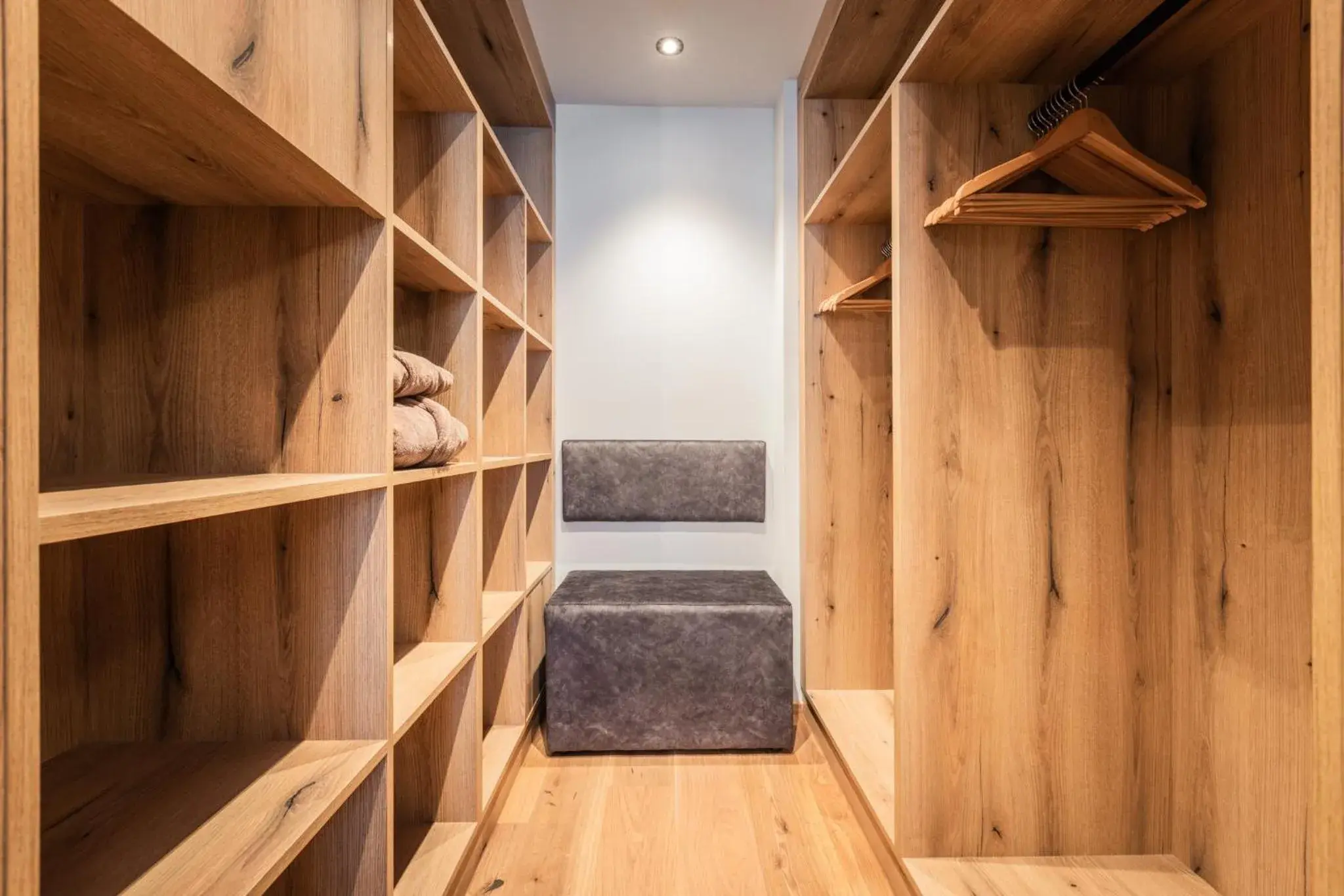 wardrobe, Bunk Bed in Biohotel Leutascherhof