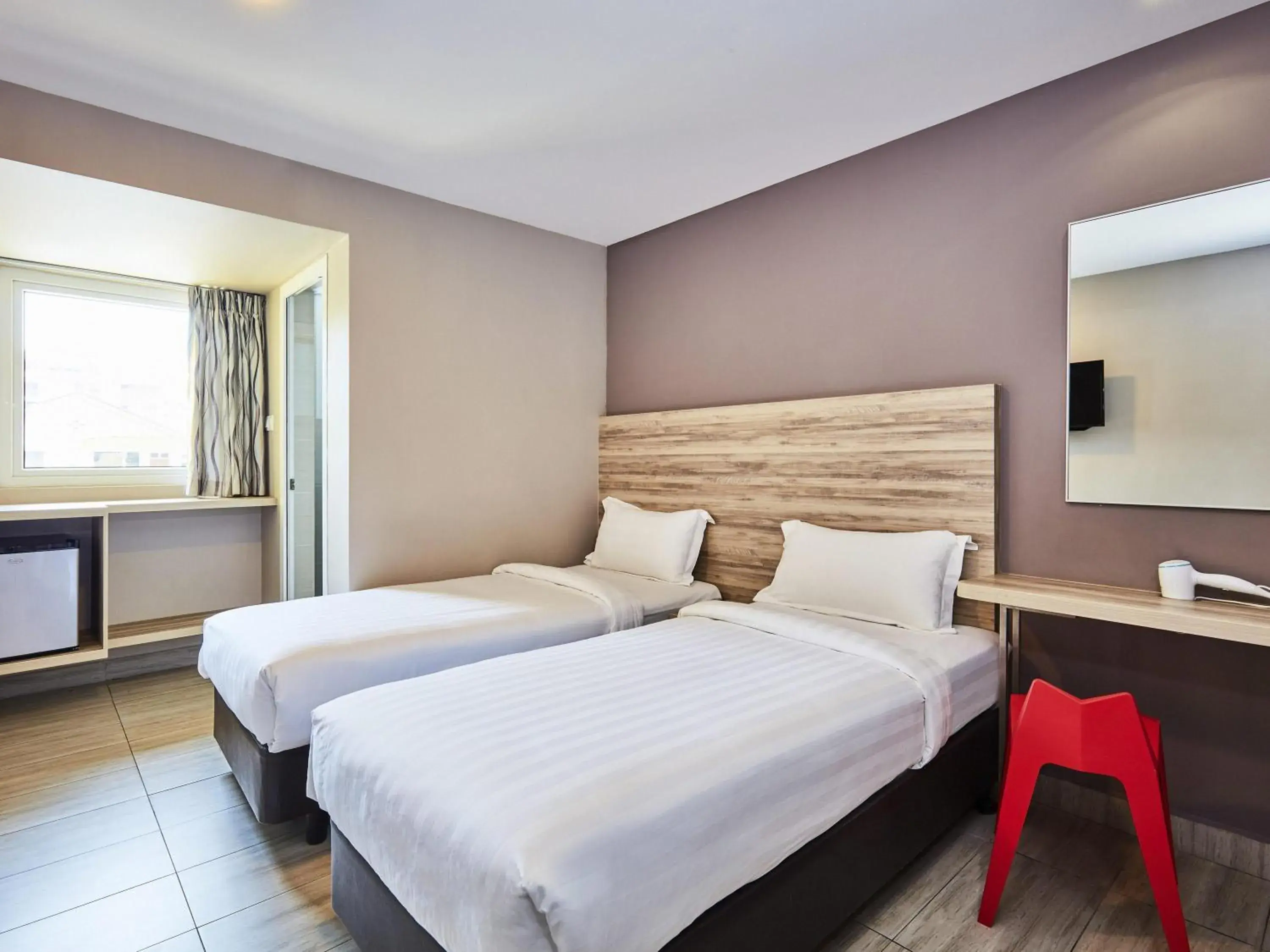 Bedroom, Bed in ibis budget Singapore Crystal Bedroom, Bed in ibis budget Singapore Crystal
