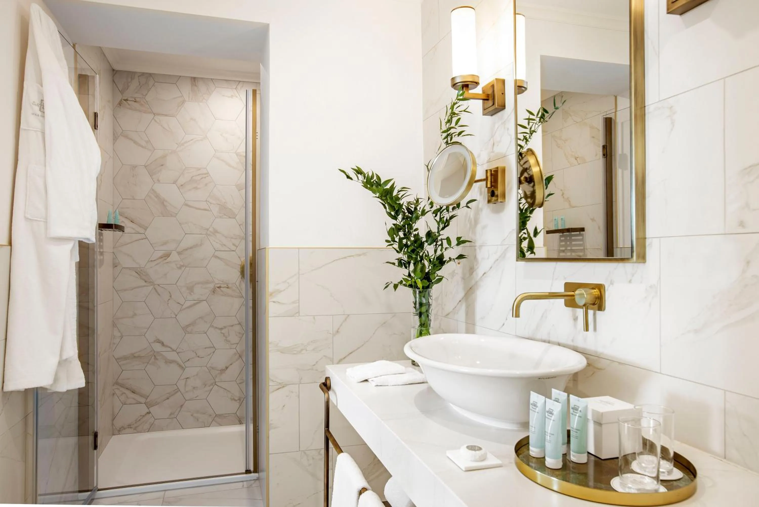 Shower in Terme di Saturnia Natural Spa & Golf Resort - The Leading Hotels of the World