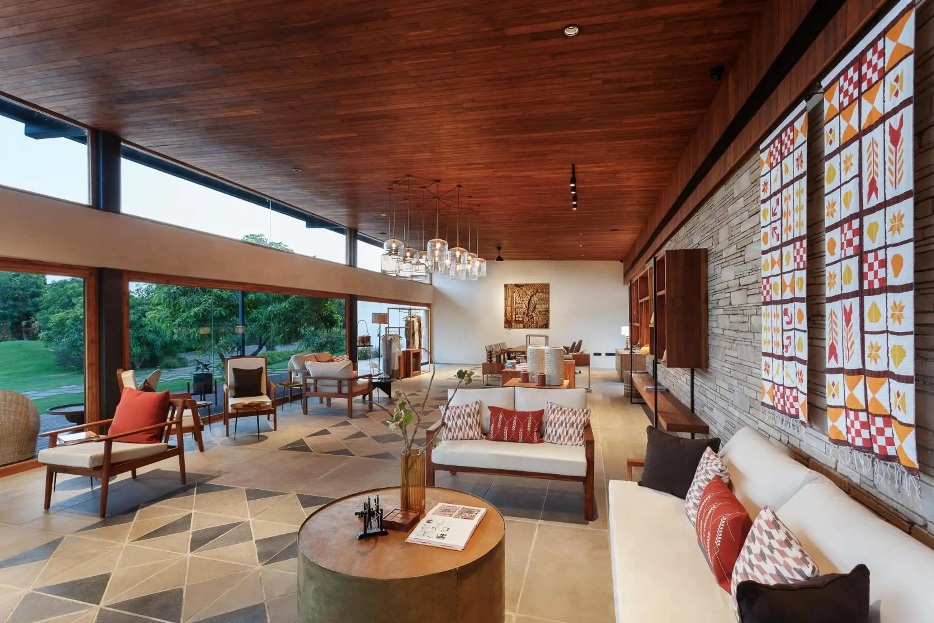 Living room in Woods at Sasan Living room in Woods at Sasan