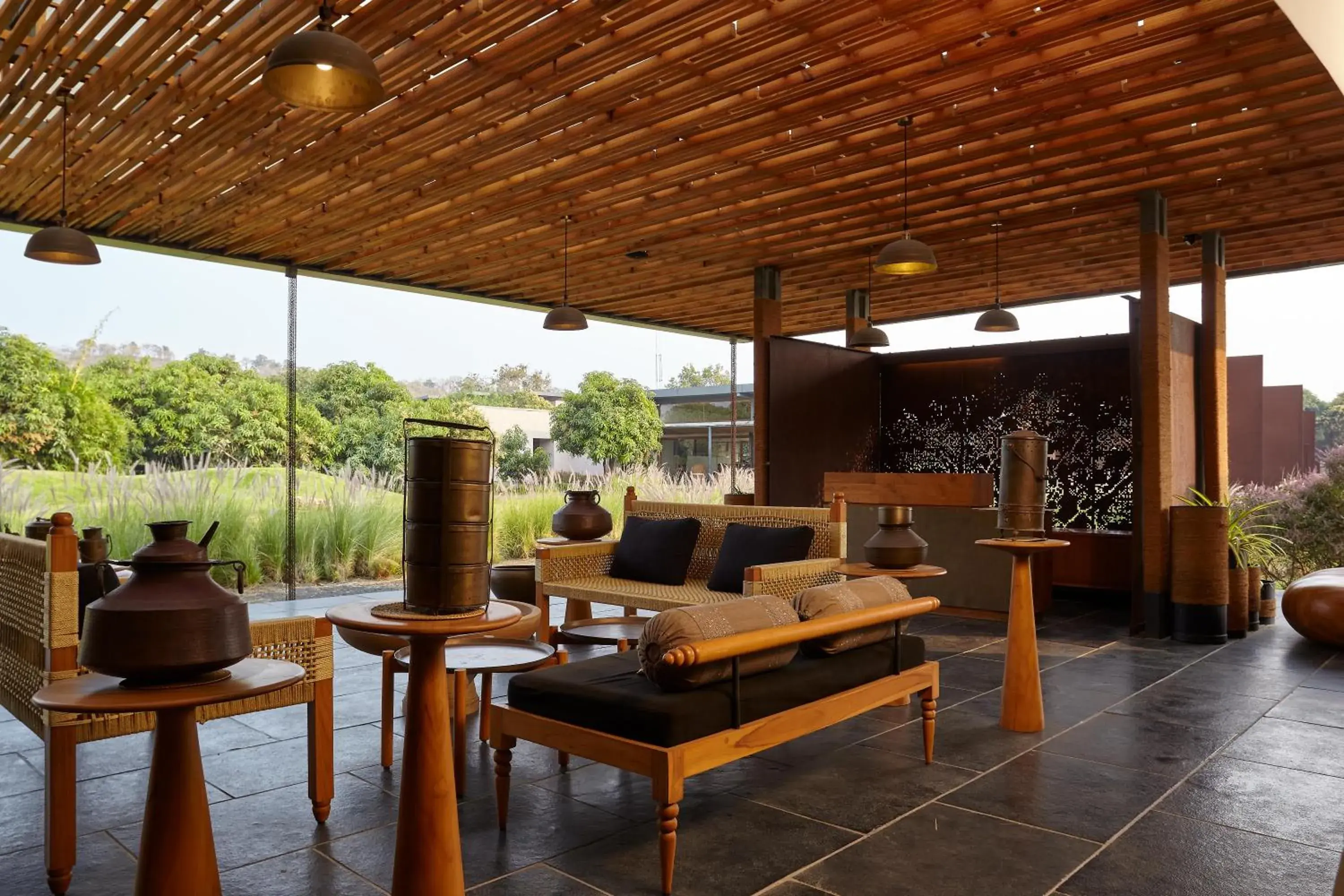 Restaurant/places to eat in Woods at Sasan Restaurant/places to eat in Woods at Sasan