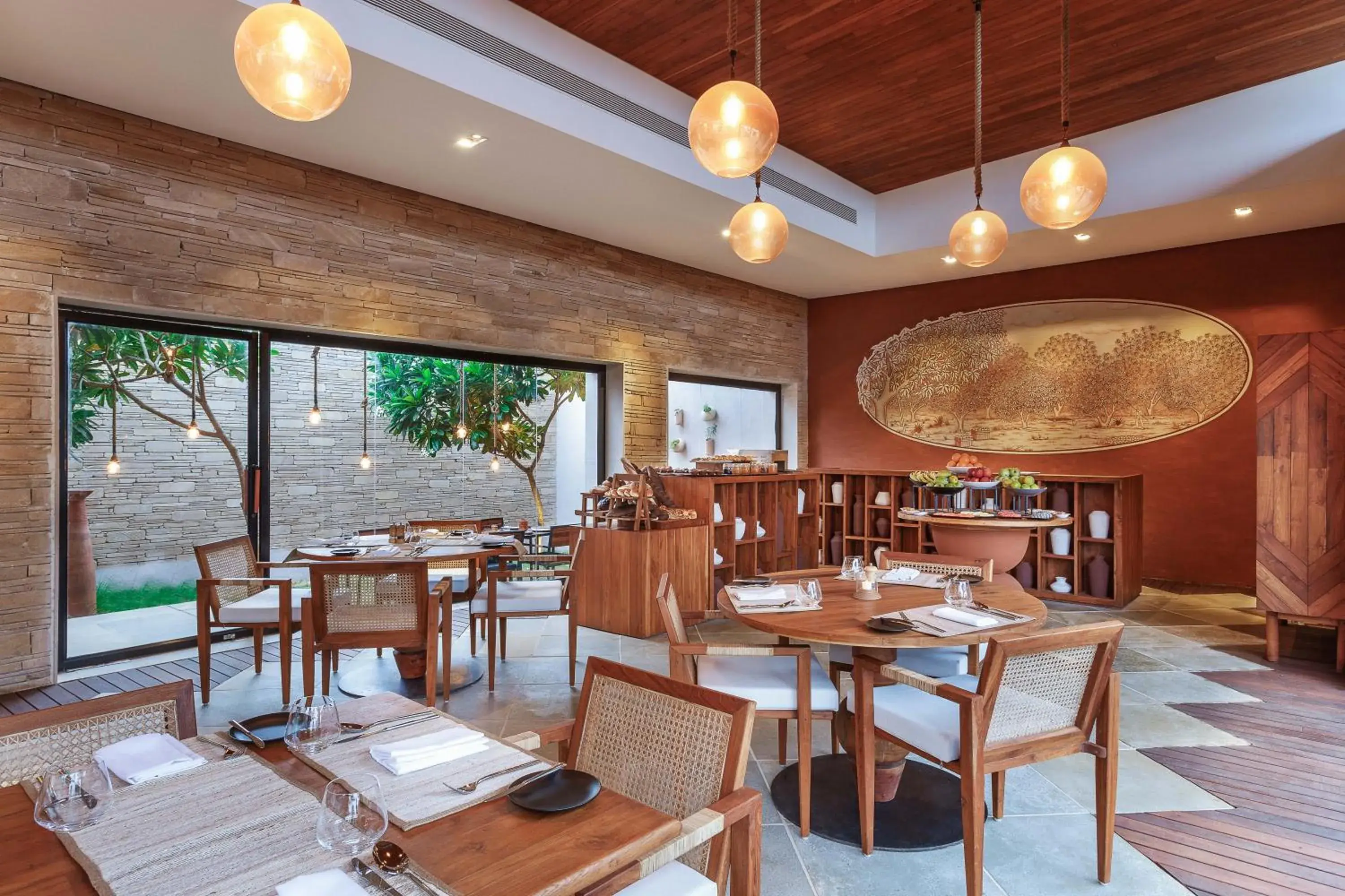 Restaurant/places to eat in Woods at Sasan Restaurant/places to eat in Woods at Sasan