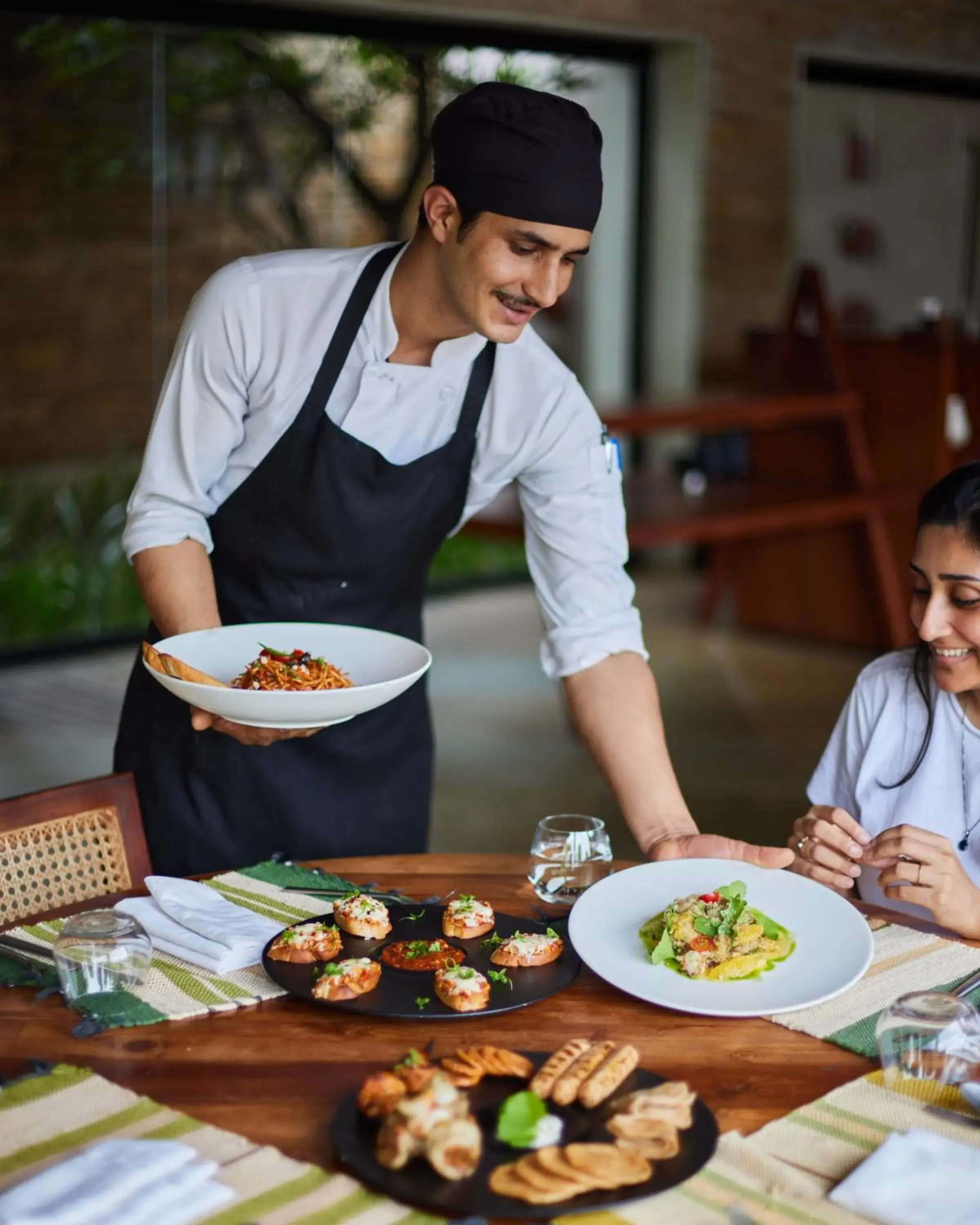 Restaurant/places to eat in Woods at Sasan Restaurant/places to eat in Woods at Sasan