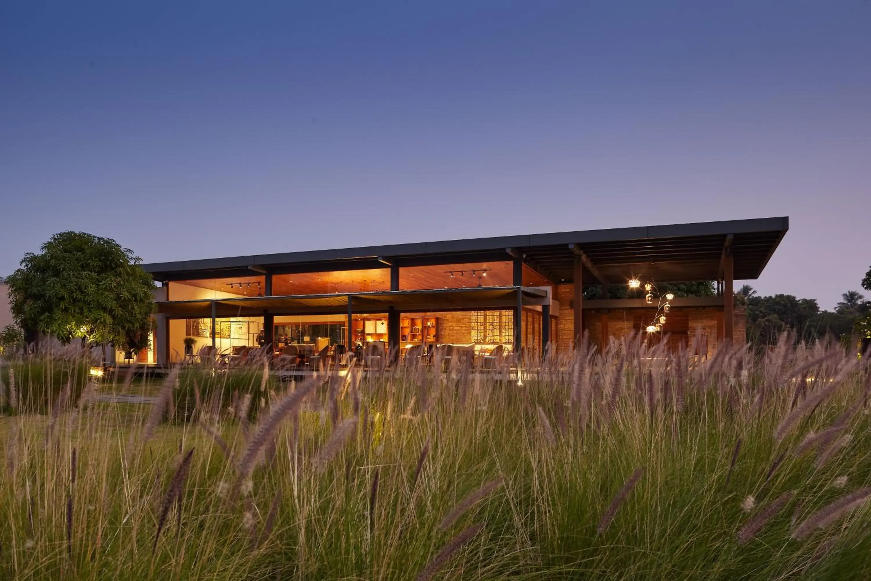 Facade/entrance in Woods at Sasan Facade/entrance in Woods at Sasan