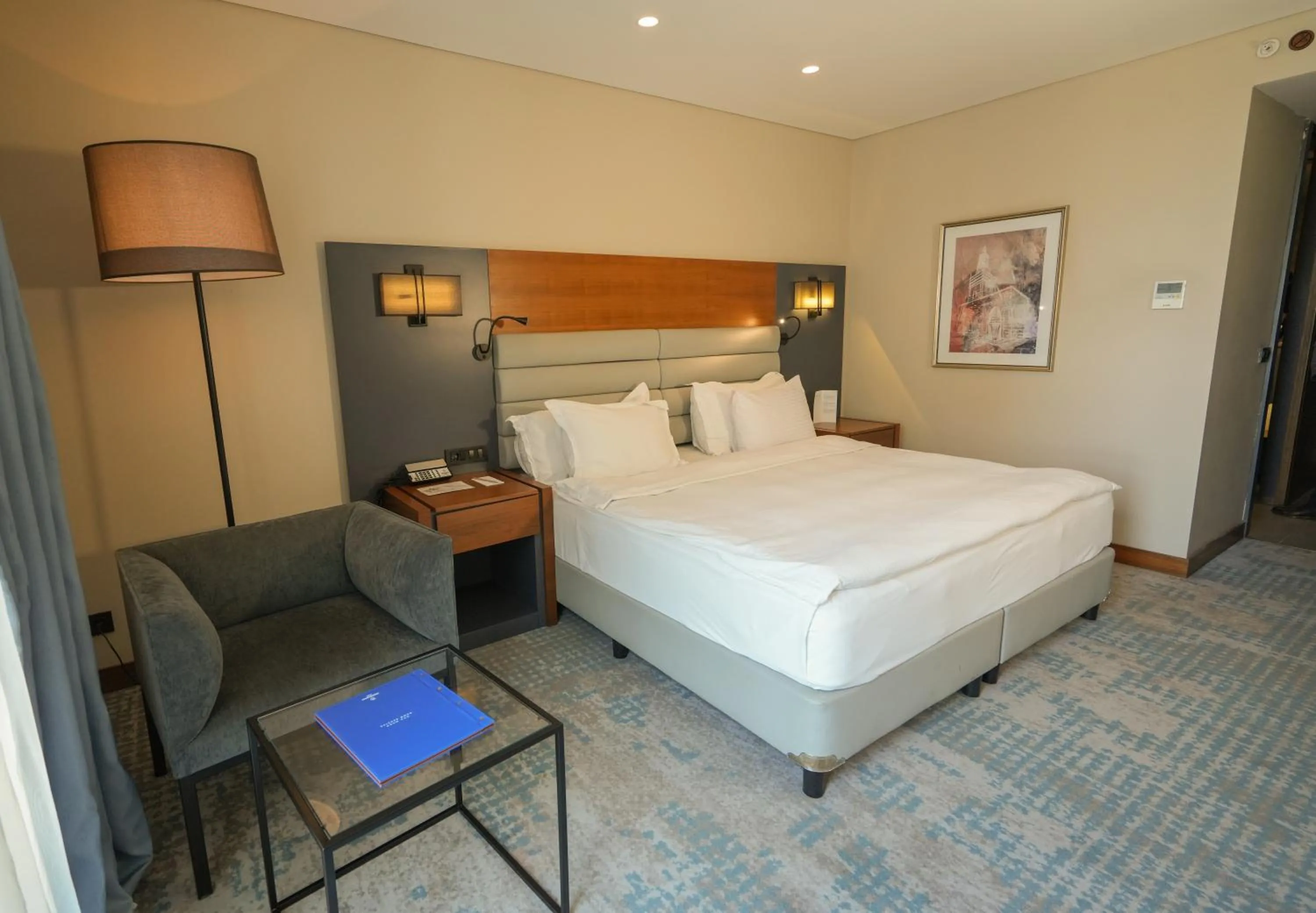 Bed in Dedeman Cizre Hotel