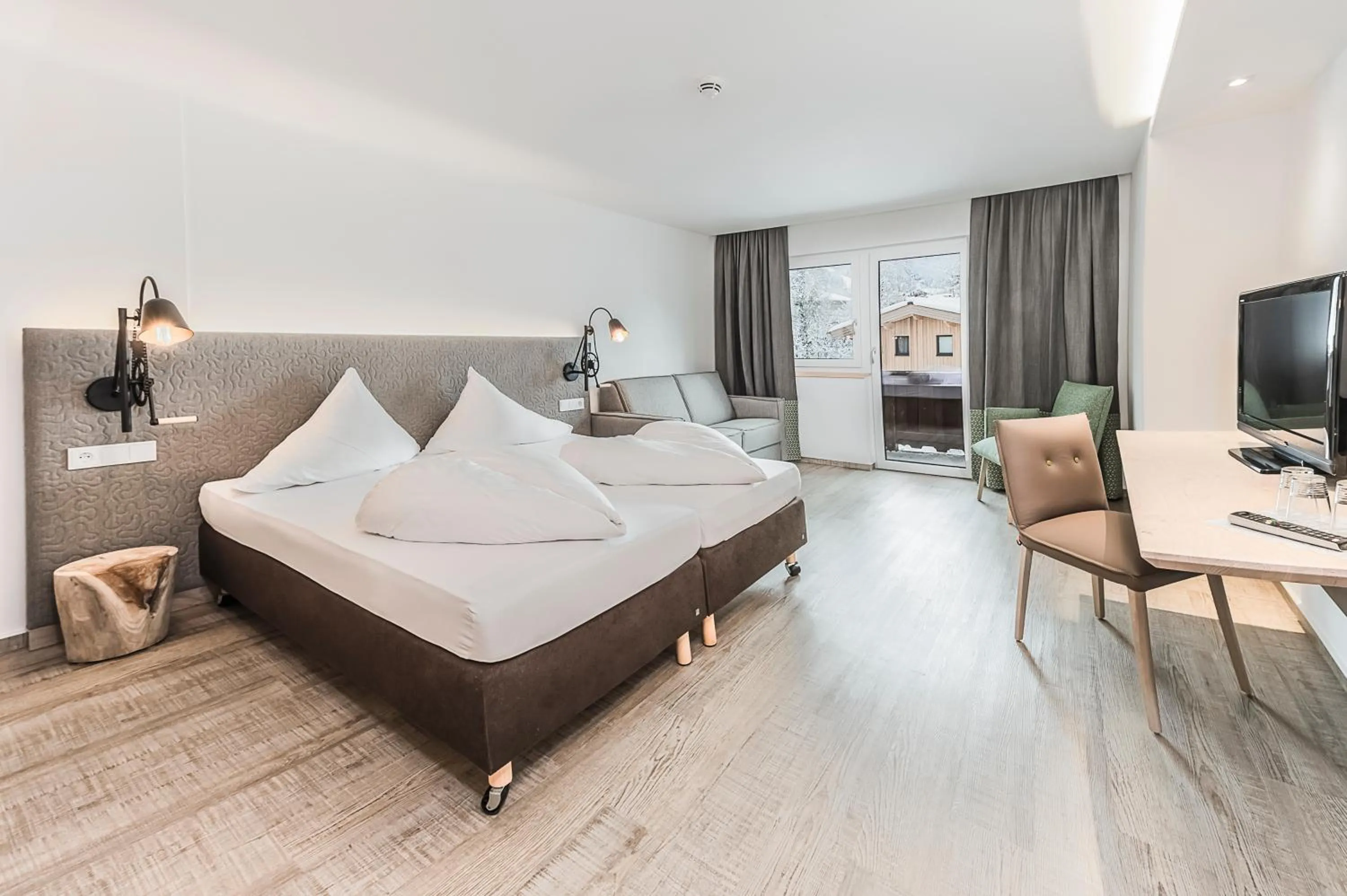 Photo of the whole room, Bed in Lifesport Hotel Hechenmoos