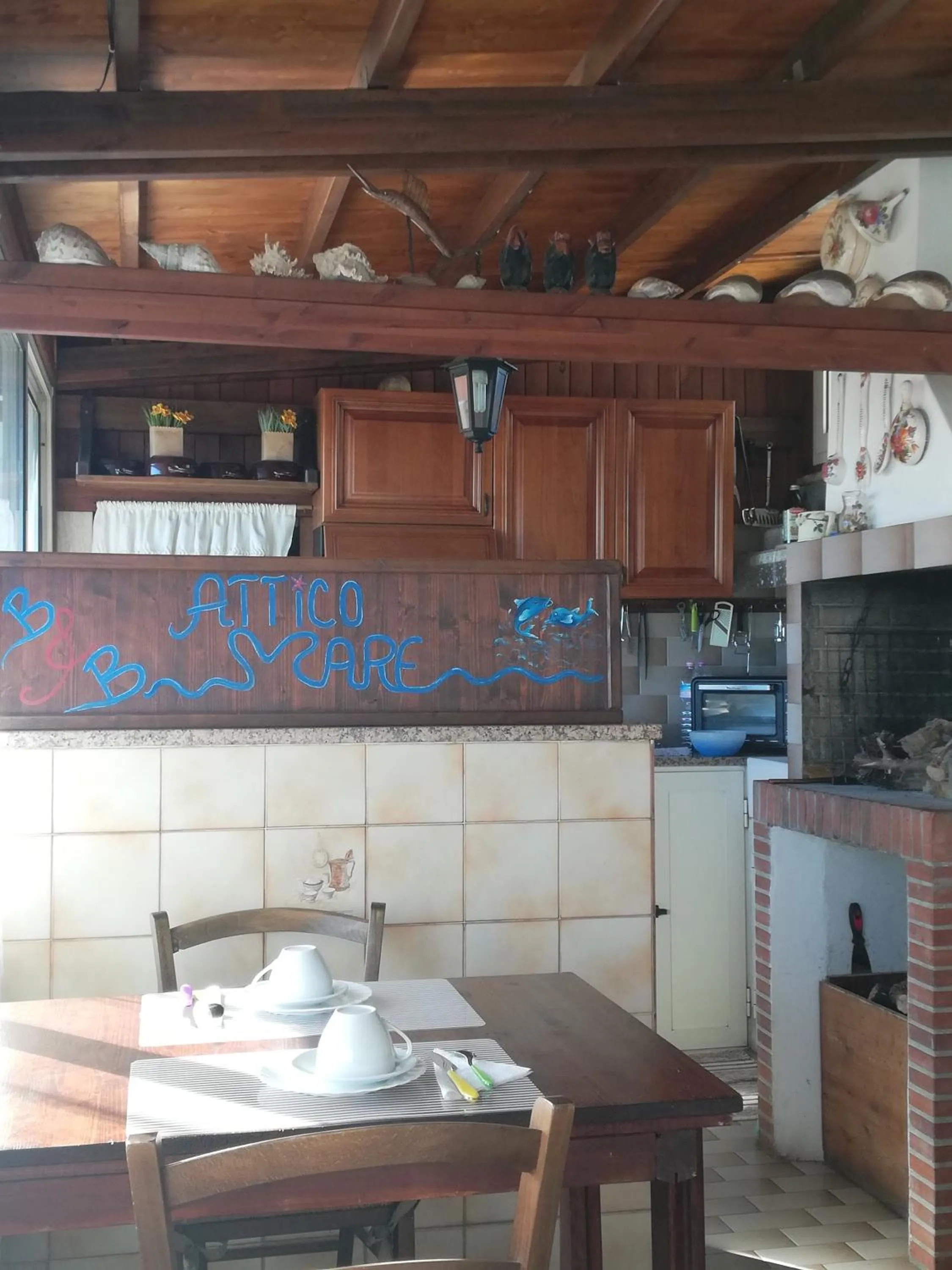 Dining area in B&B Attico Mare