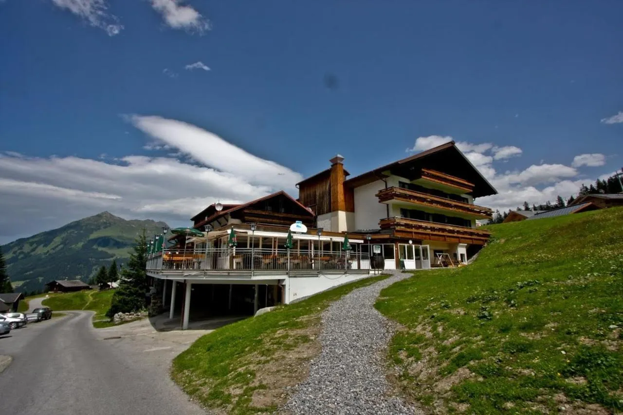 Property building in T3 Alpenhotel Garfrescha