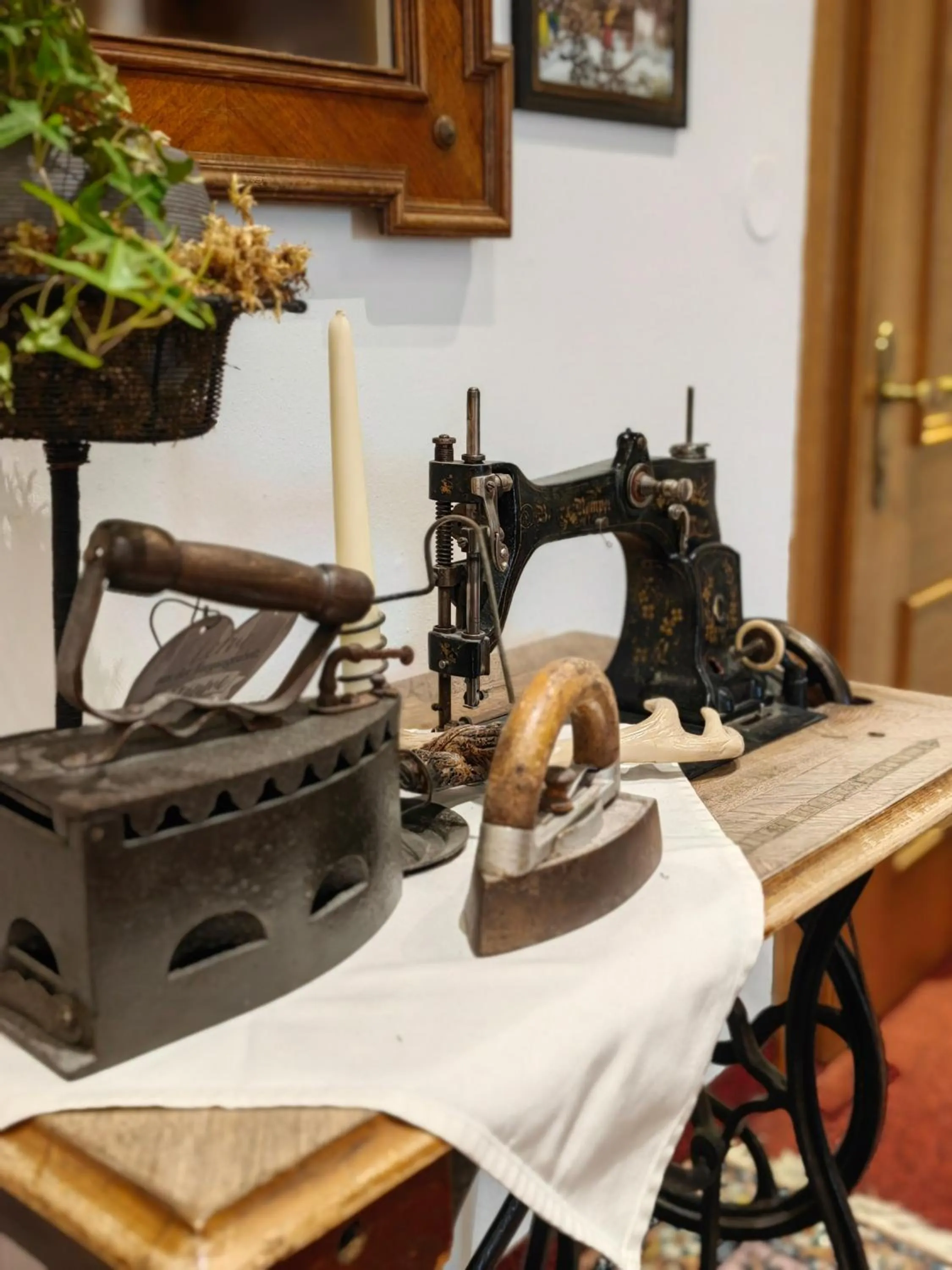 Property logo or sign in Haus Groder