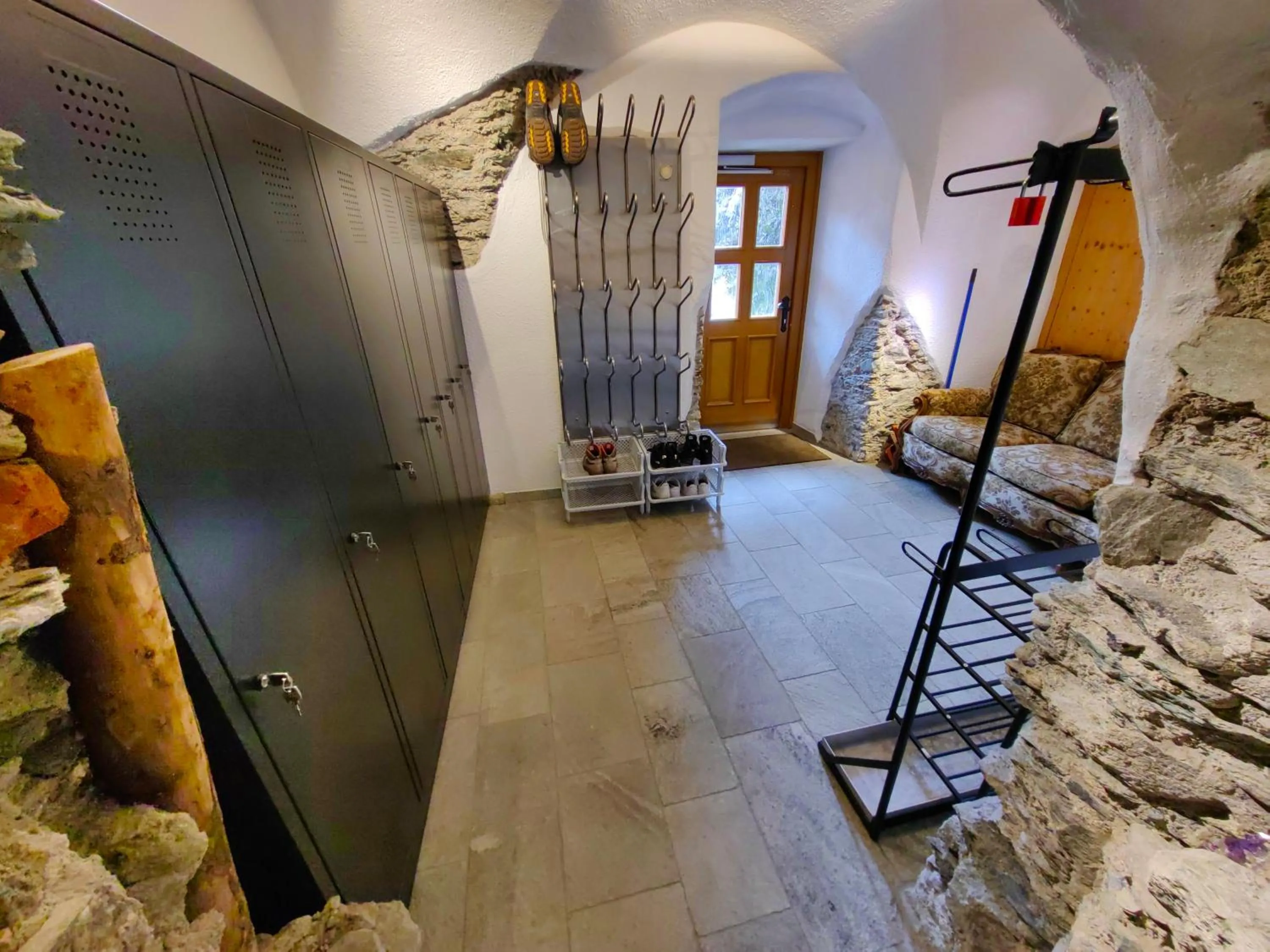 Facade/entrance in Haus Groder