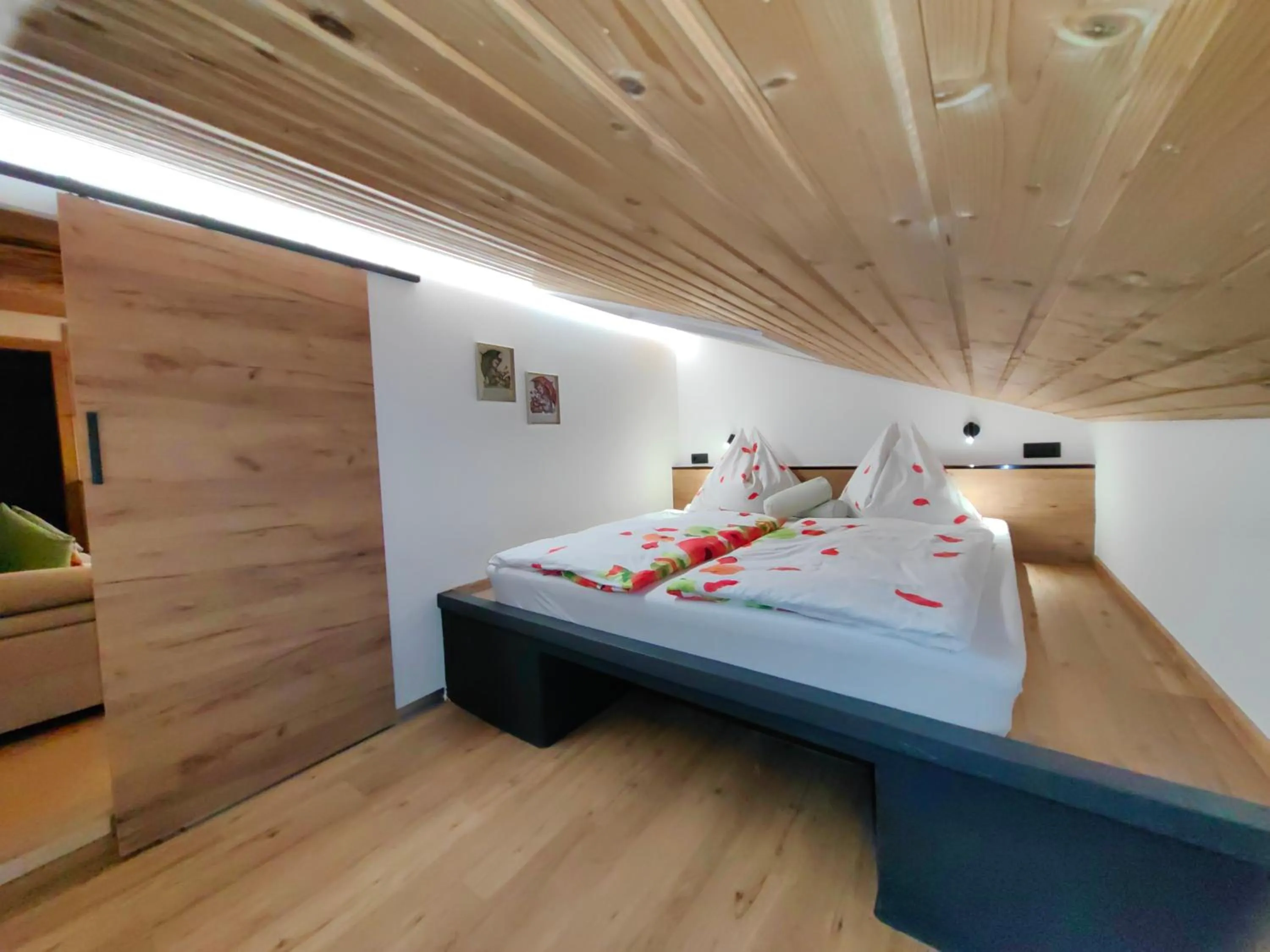 Bedroom, Bed in Haus Groder