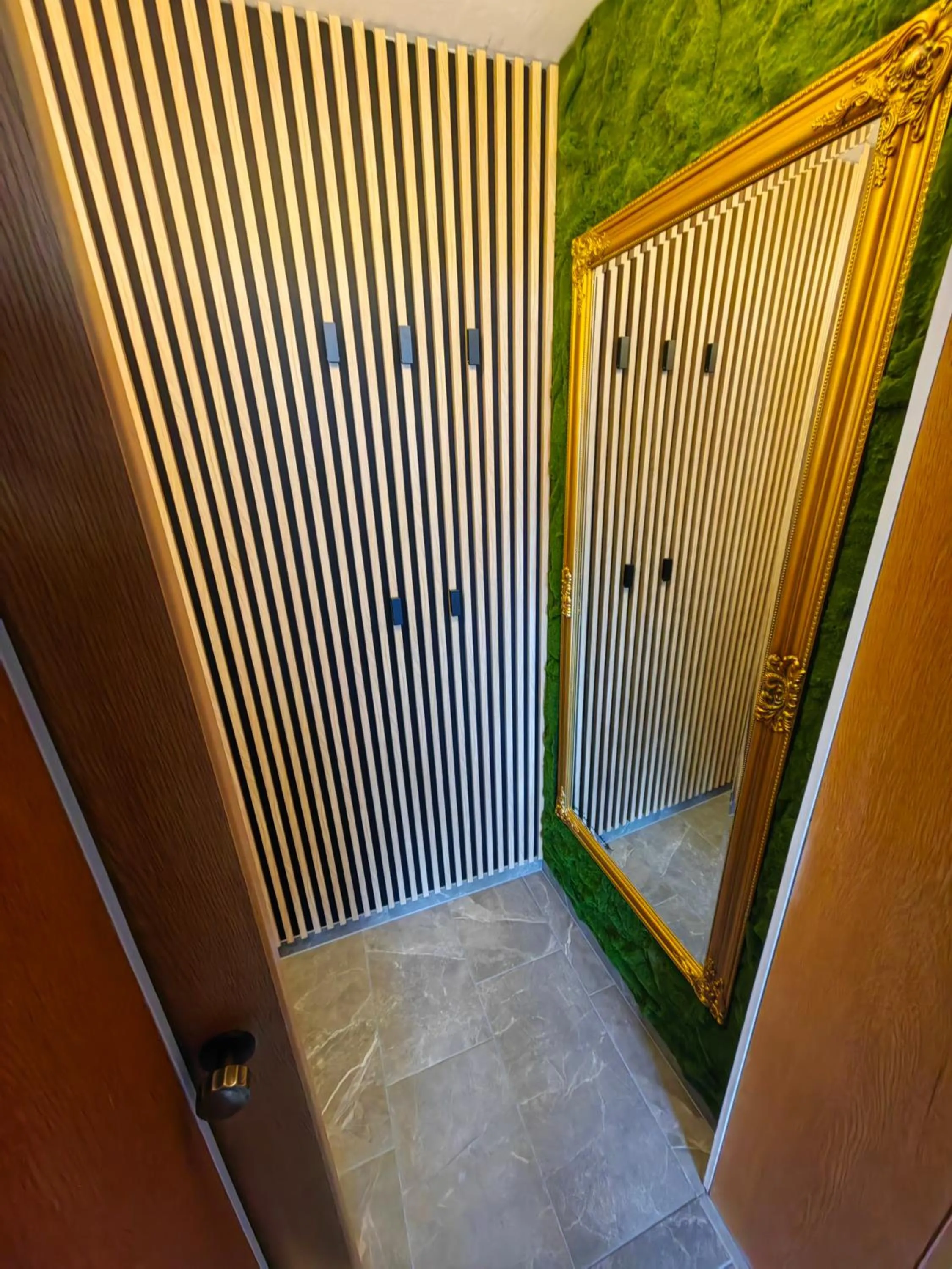 wardrobe in Haus Groder