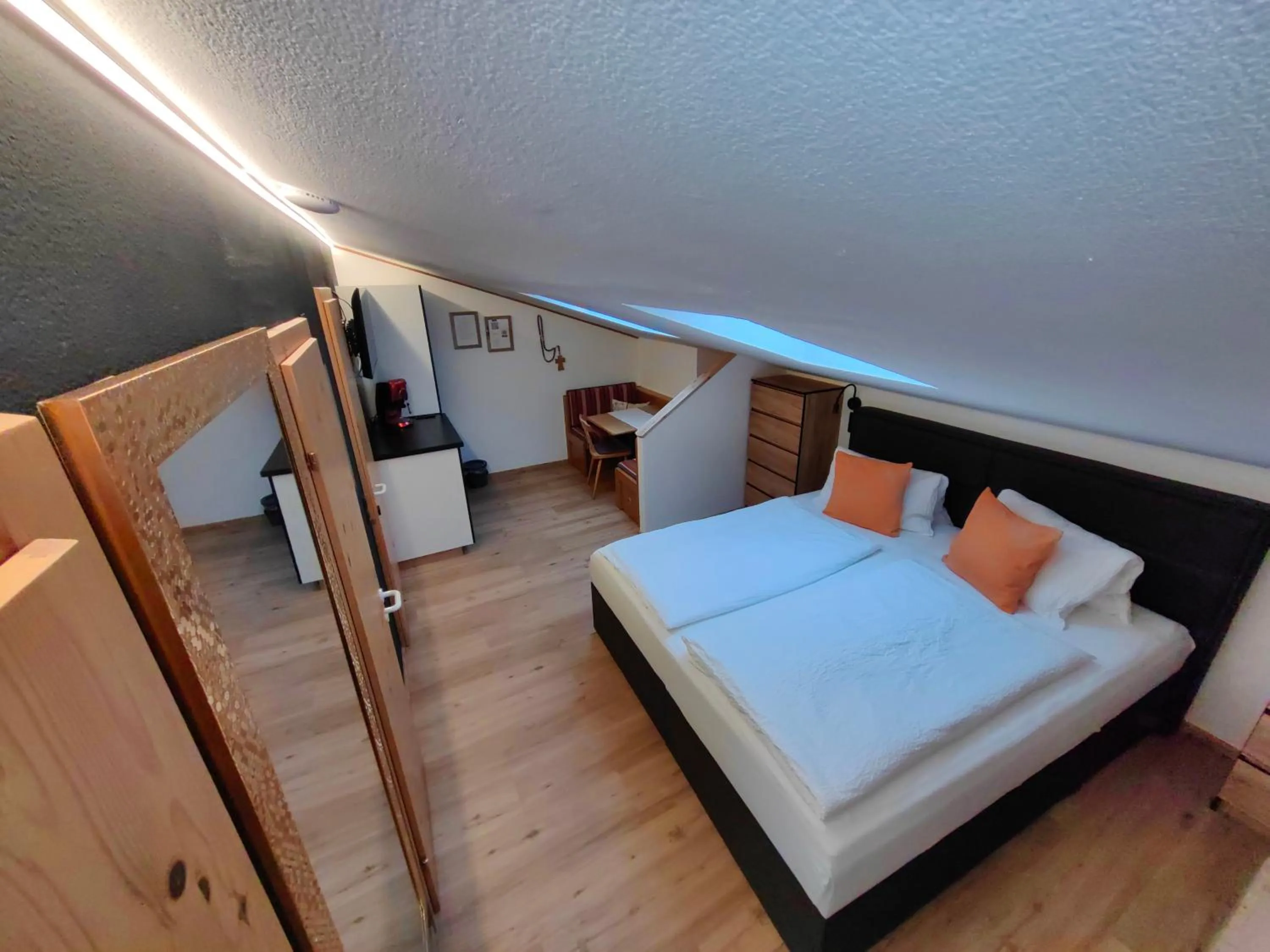 Bedroom, Bed in Haus Groder