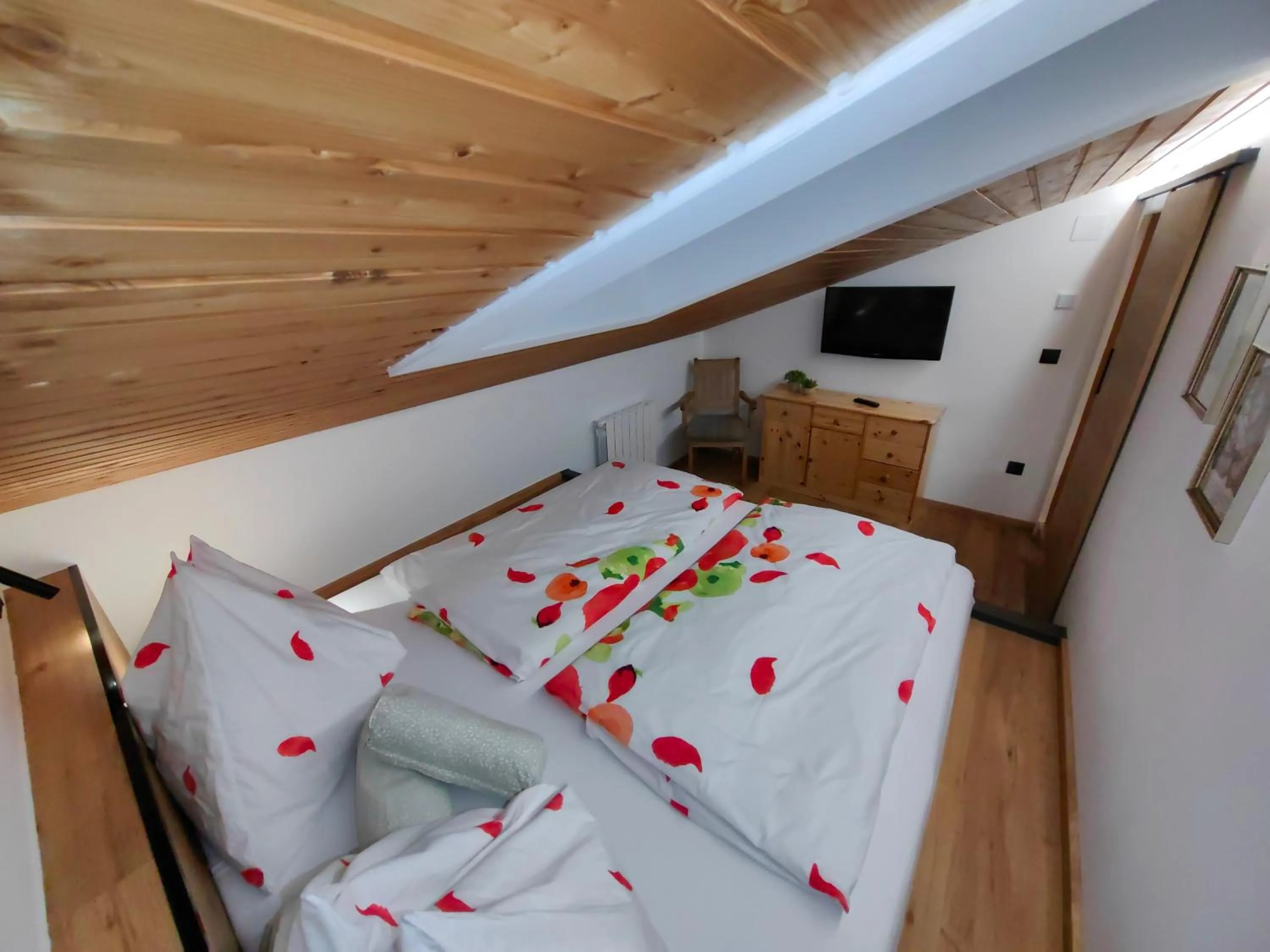 Bedroom, Bed in Haus Groder