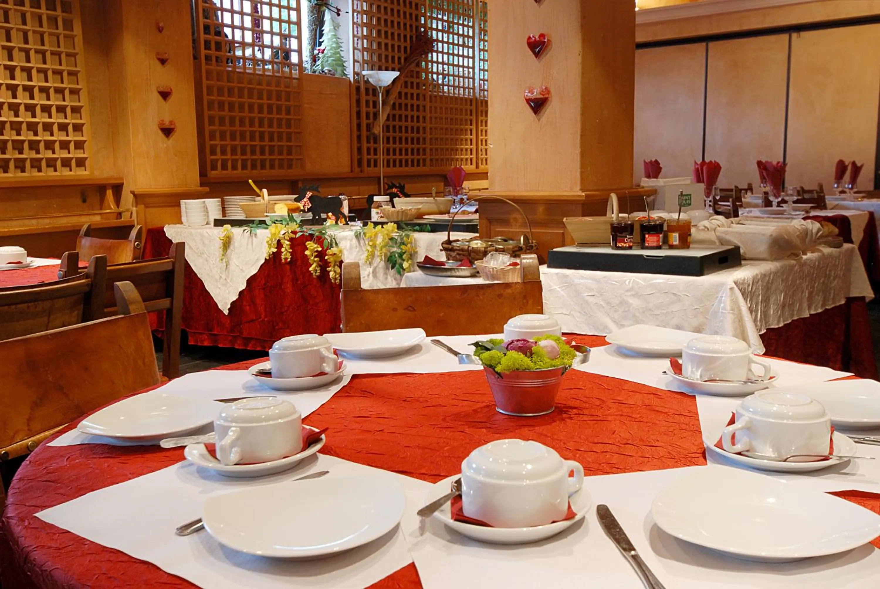 Restaurant/places to eat in Carlit