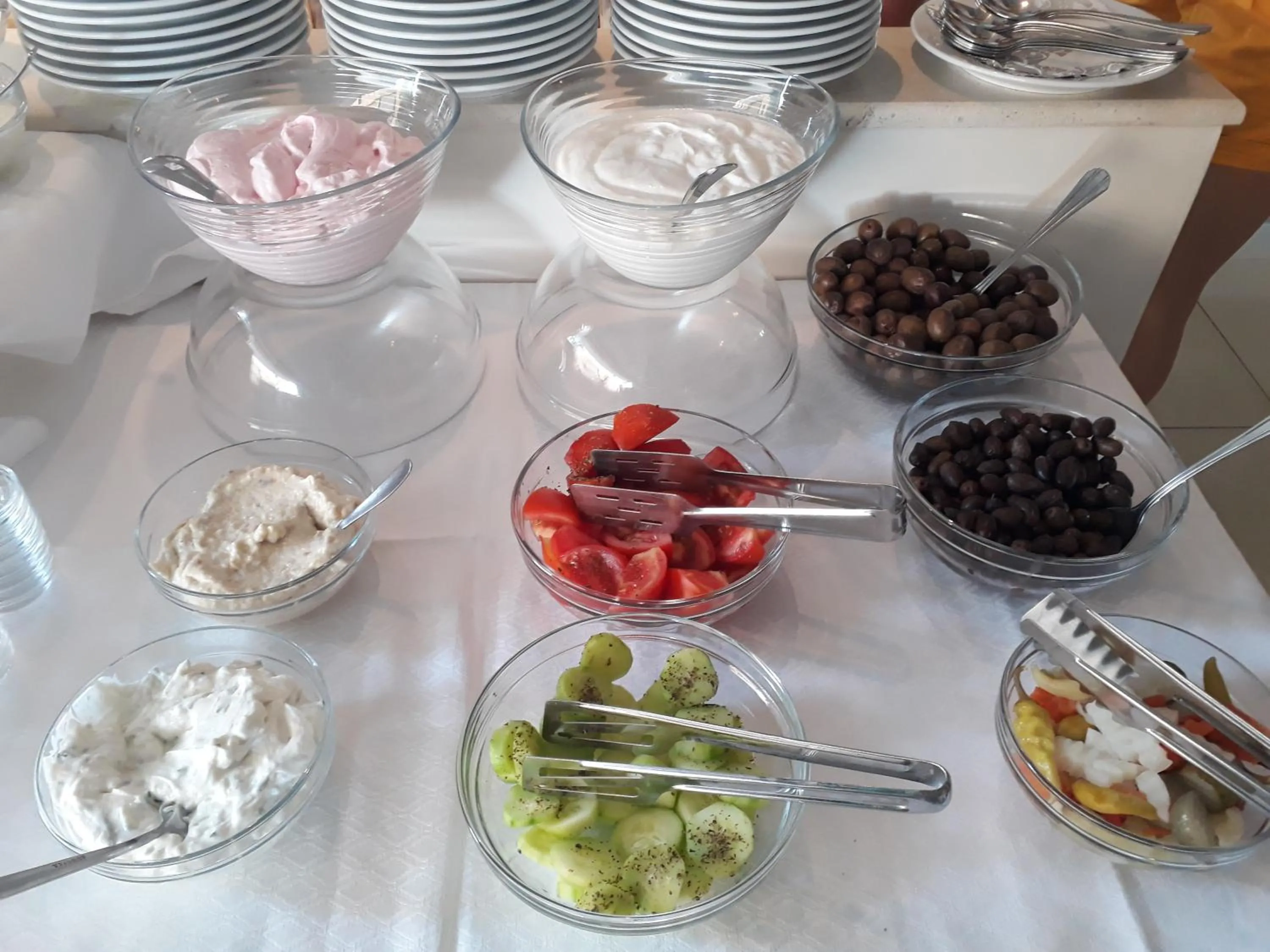 Food in Rg Status Hotel