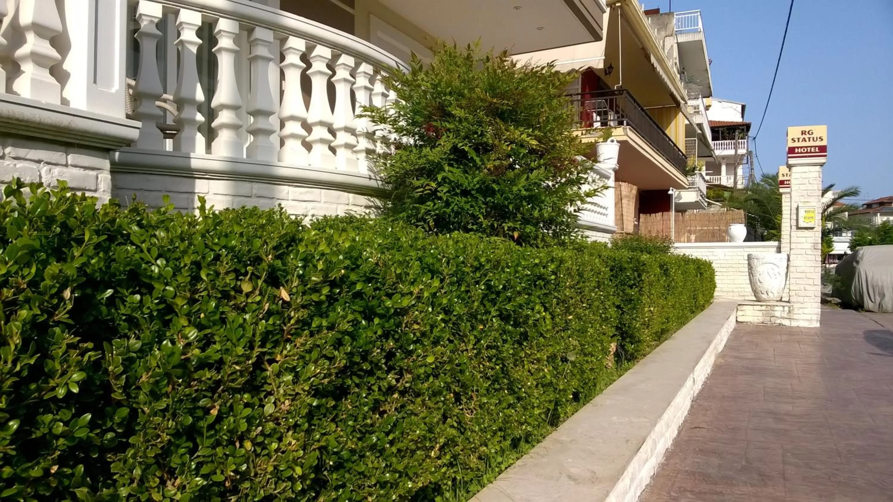 Property building in Rg Status Hotel