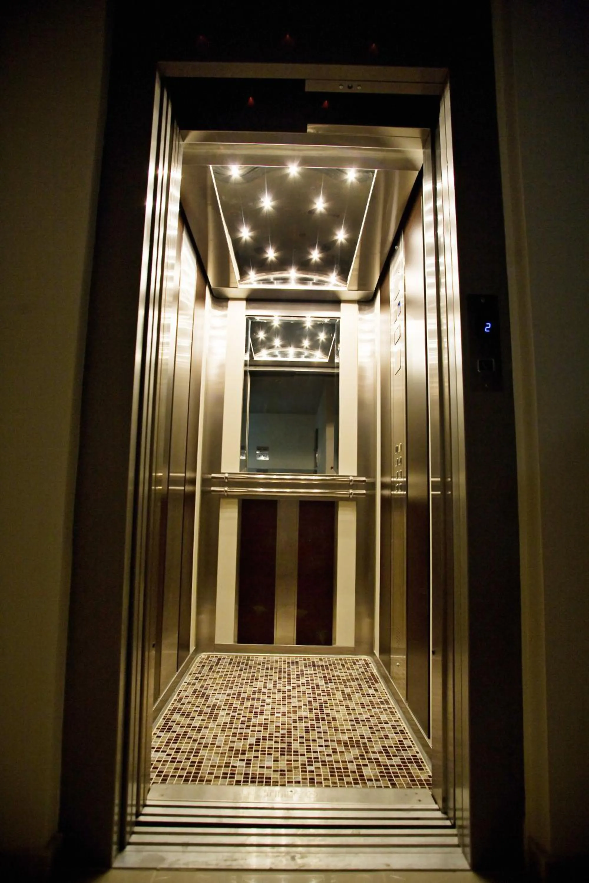 Decorative detail in Rg Status Hotel