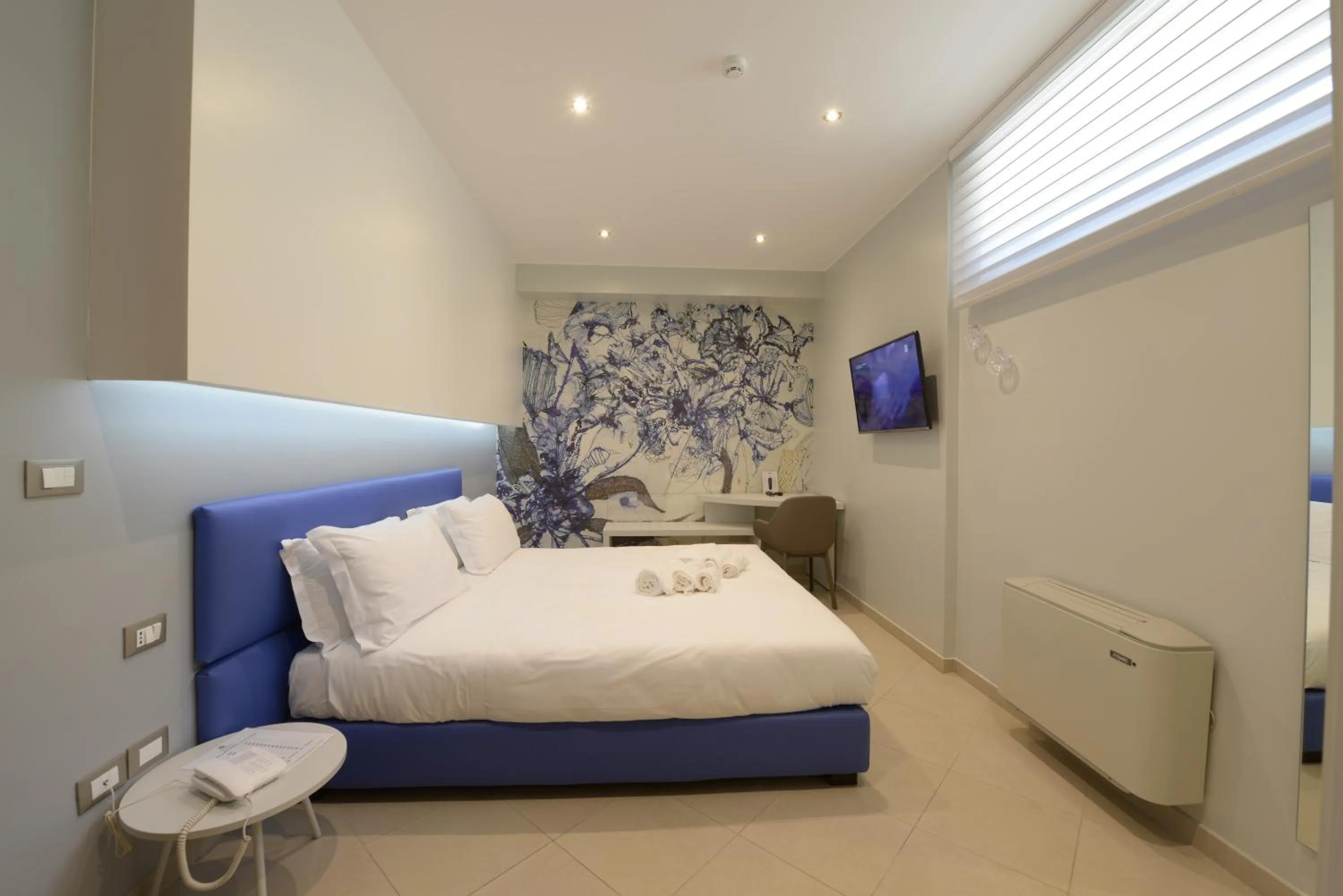 Shower, Bed in Imperiali Hotel