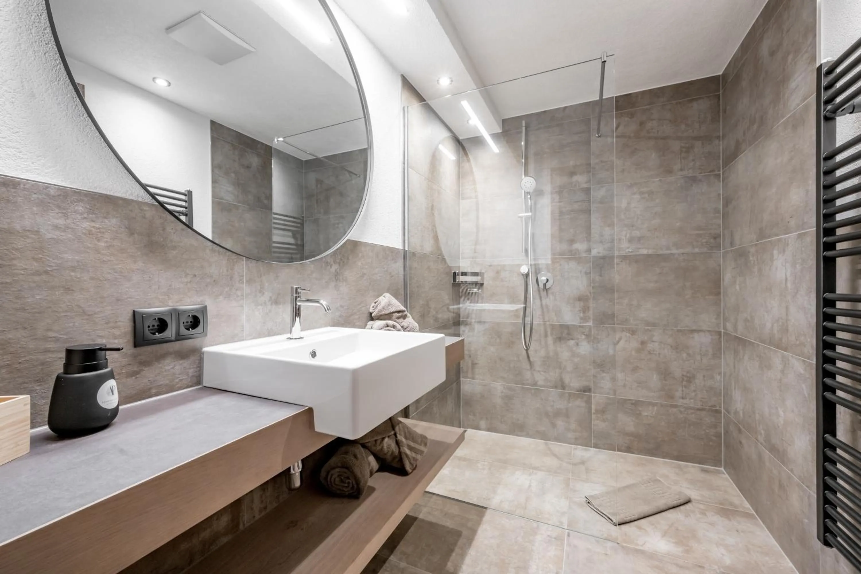 Shower in Appartements Perberschlager