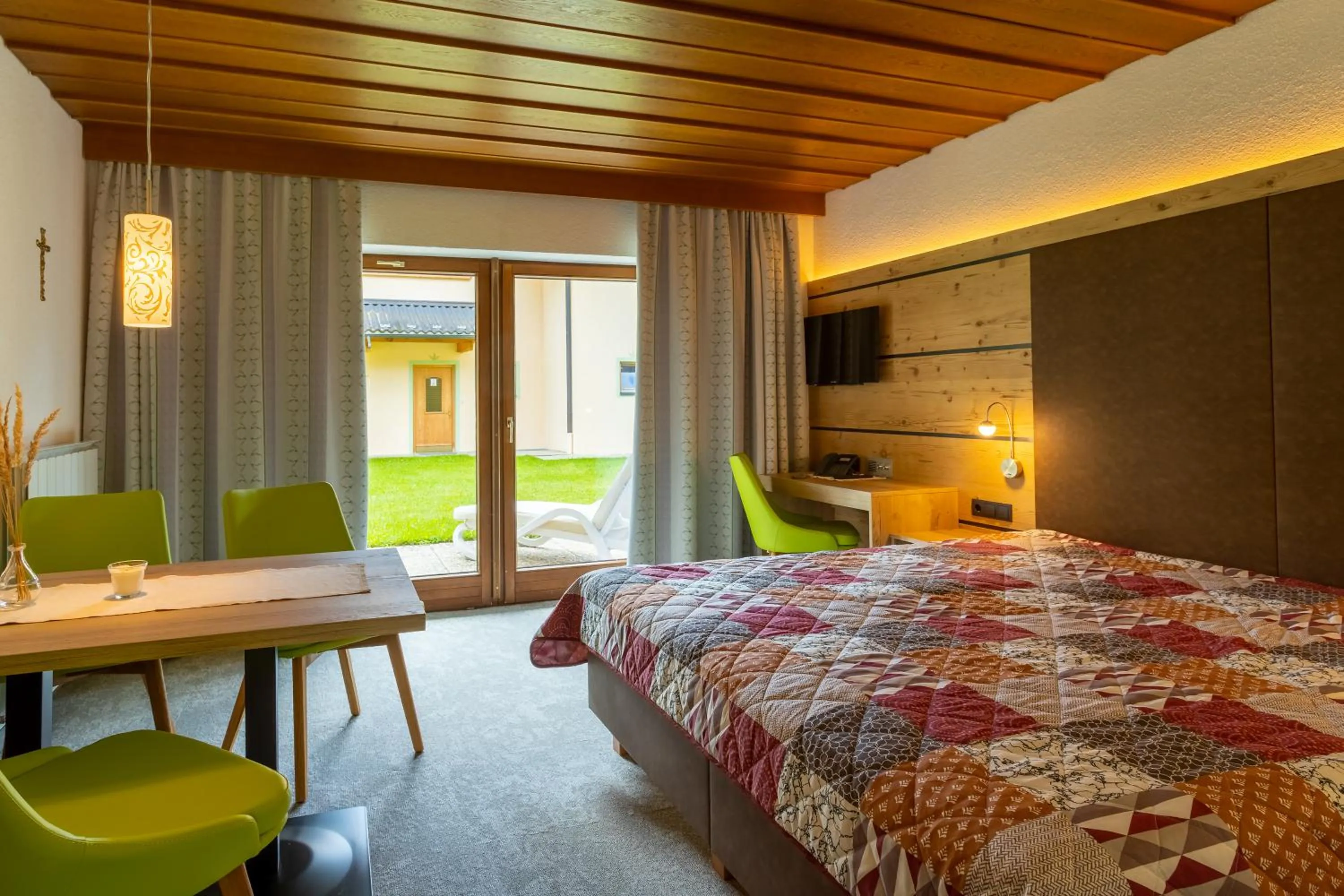 Photo of the whole room, Bed in Kinderhotel Lärchenhof