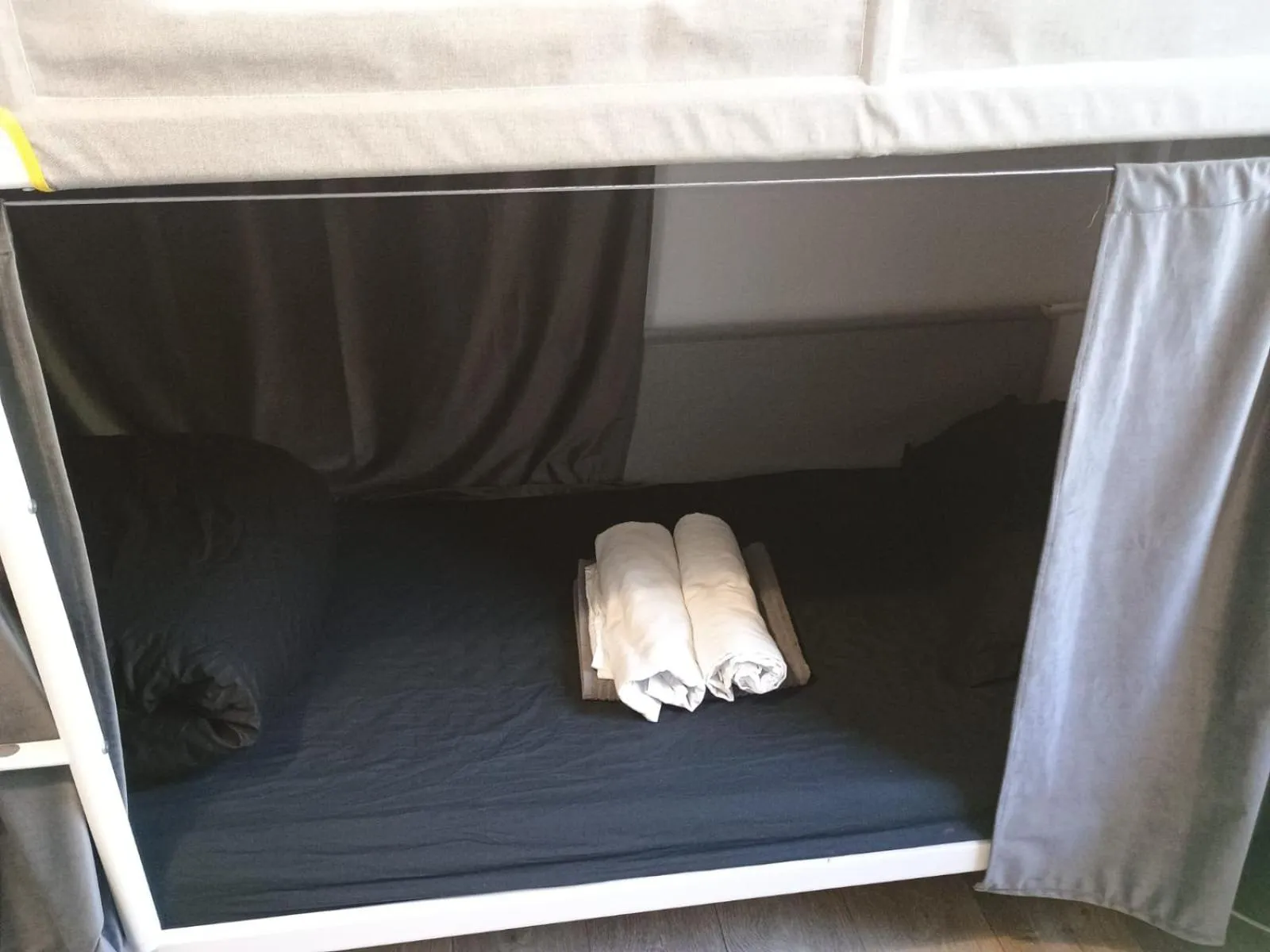 Bedroom, Bed in Popcorn Hostel