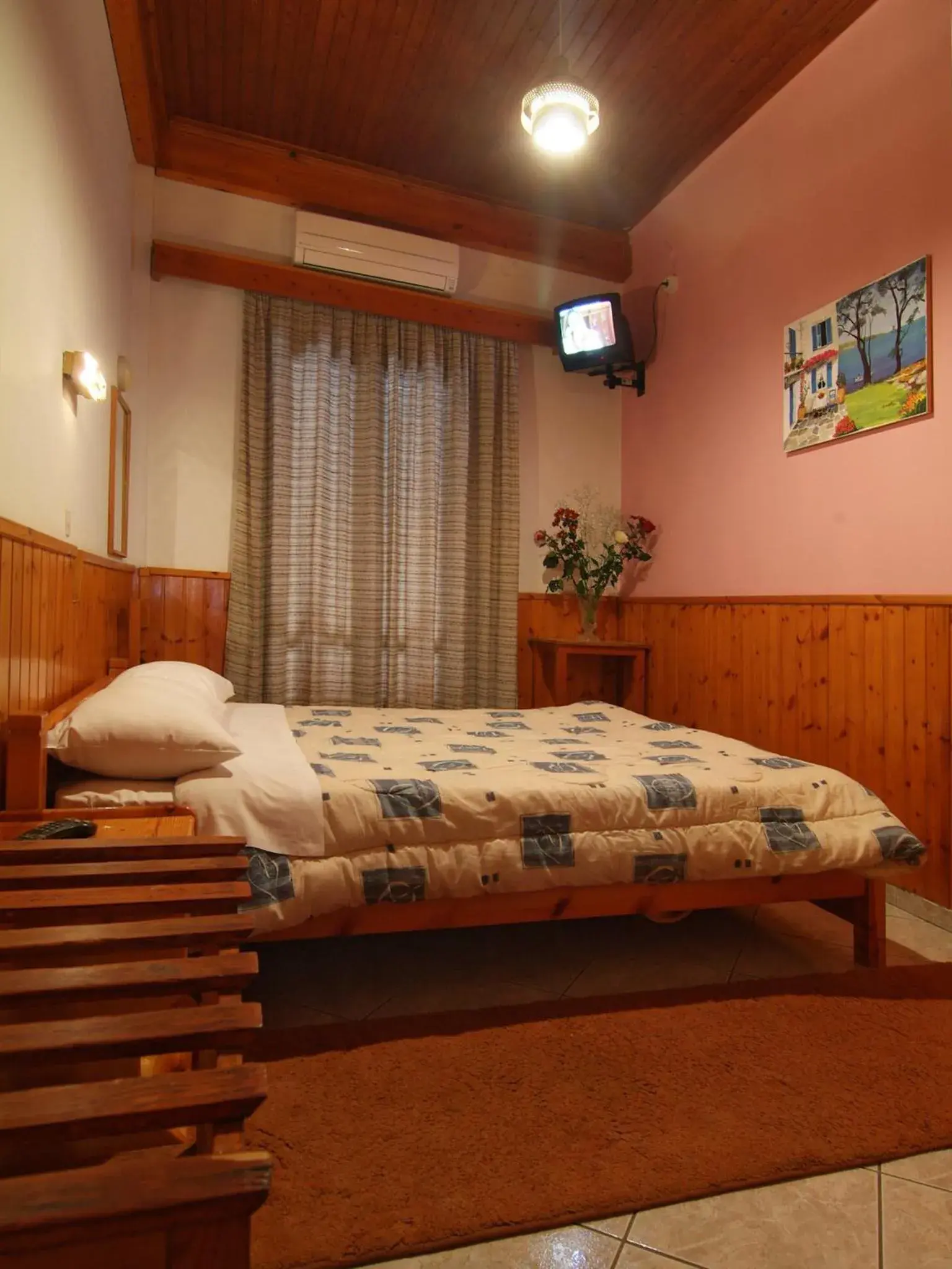 Single Room in Hotel Athina Single Room in Hotel Athina