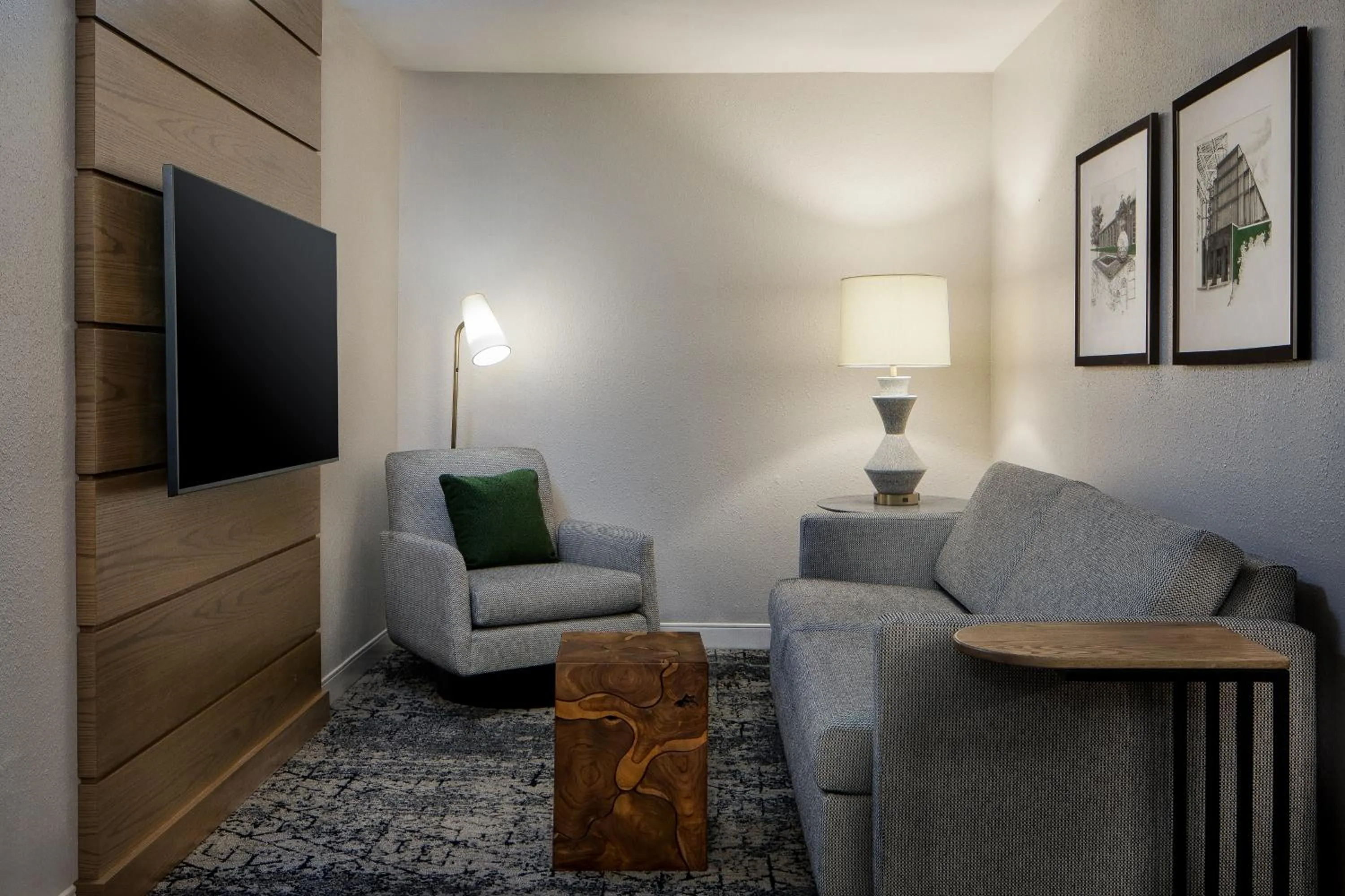 Seating area in Sheraton Westport Lakeside Chalet