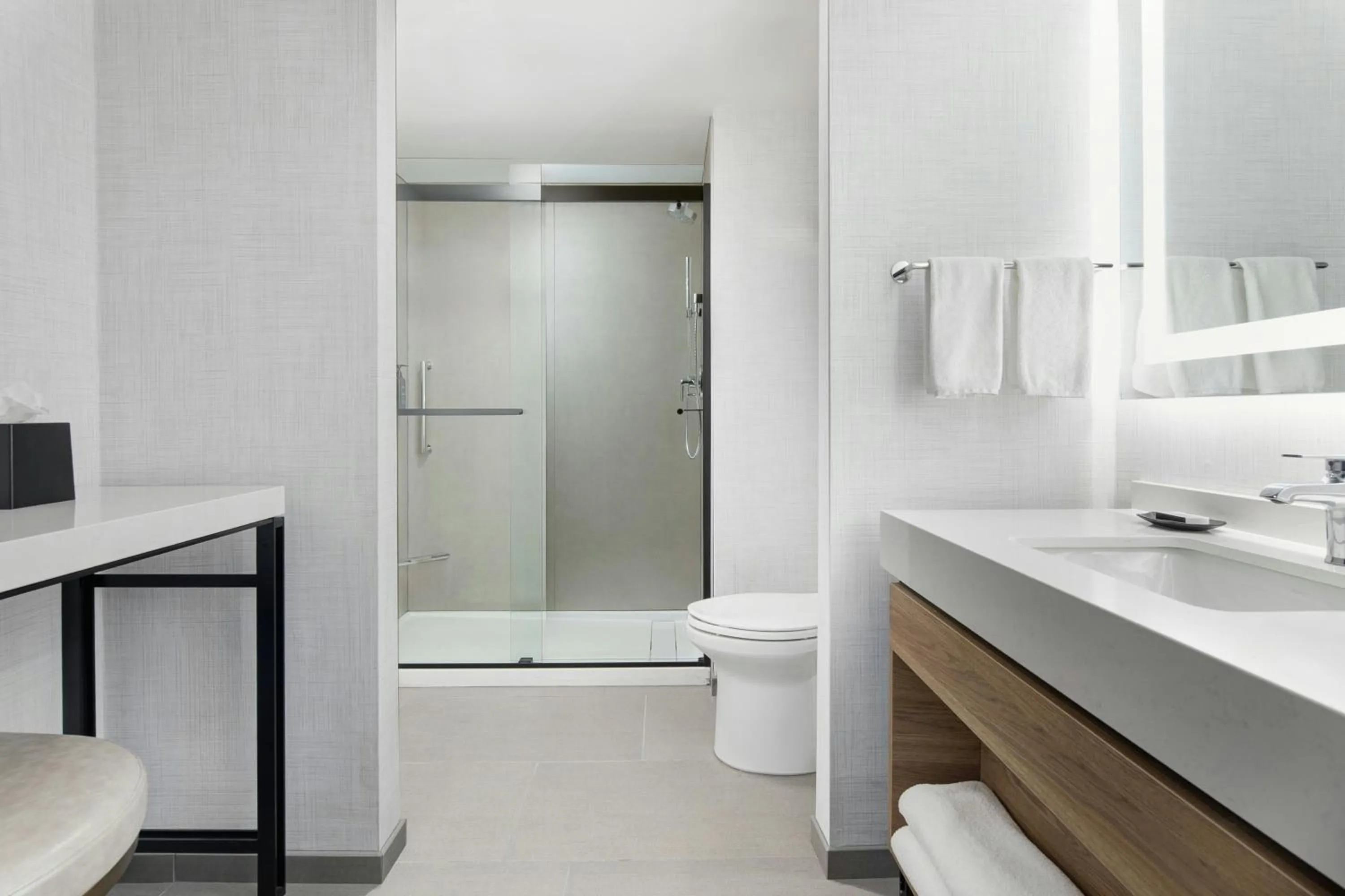 Photo of the whole room in Sheraton Westport Lakeside Chalet