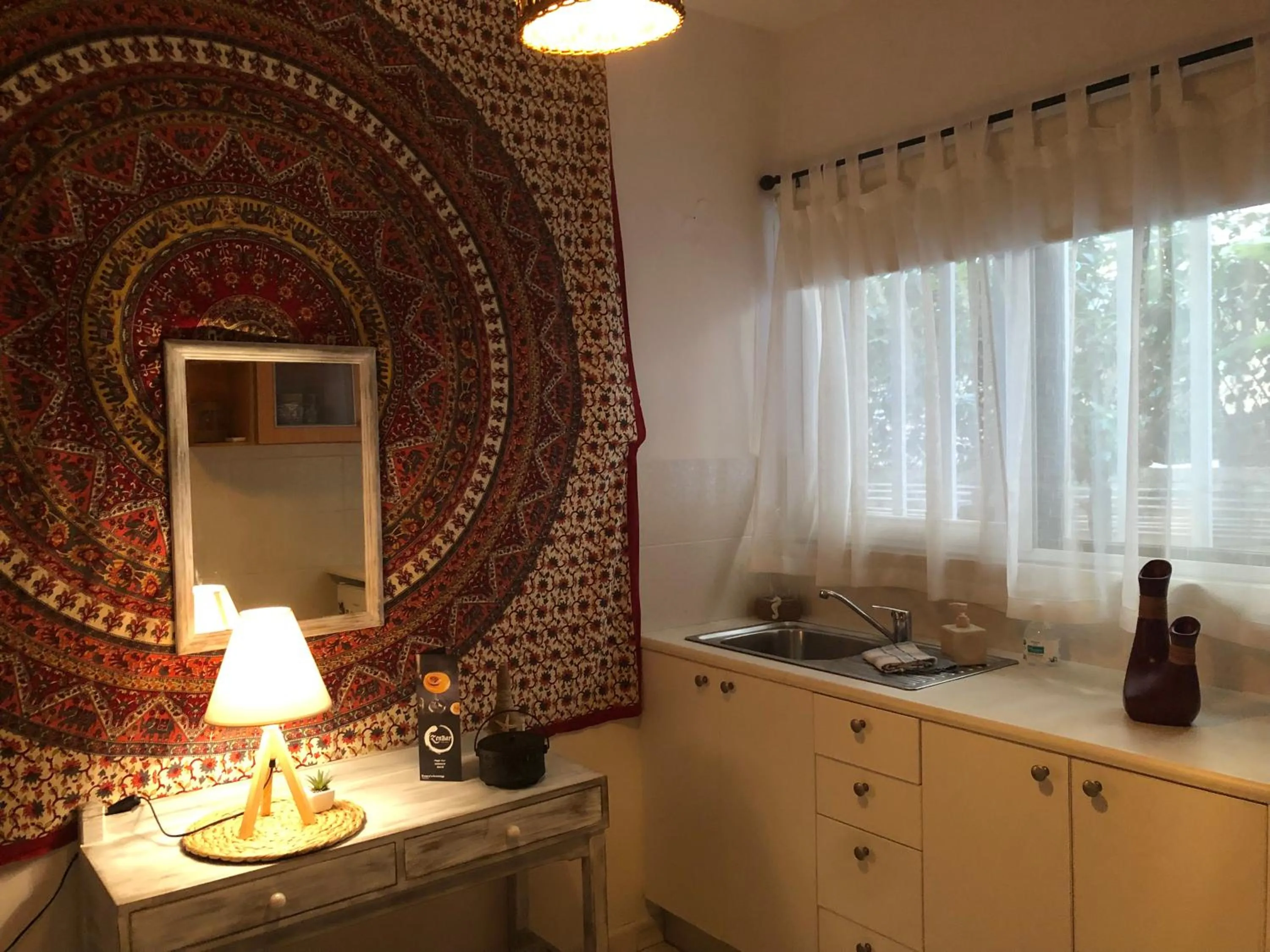 Rhodes Backpackers Boutique Hostel and Apartments