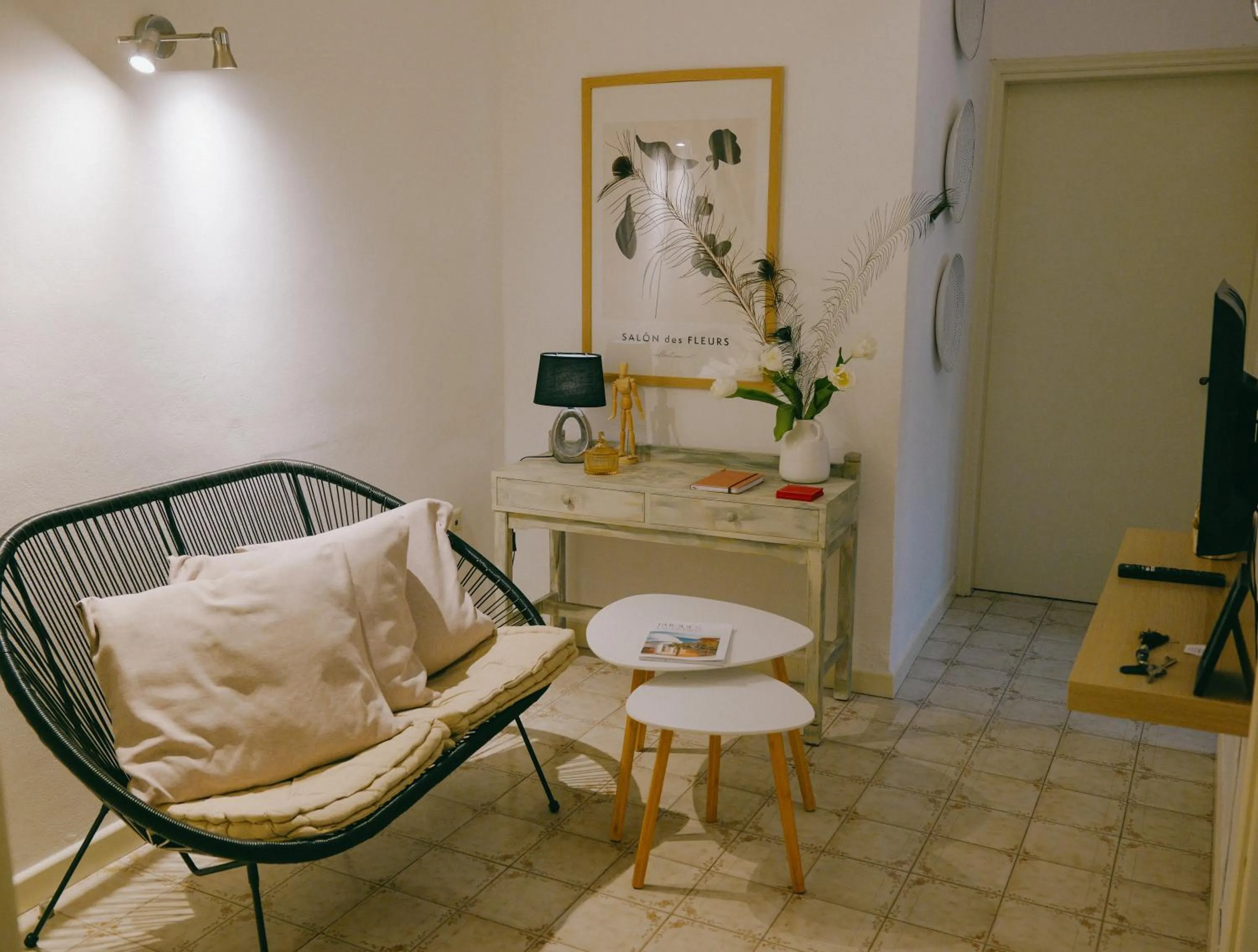 Rhodes Backpackers Boutique Hostel and Apartments