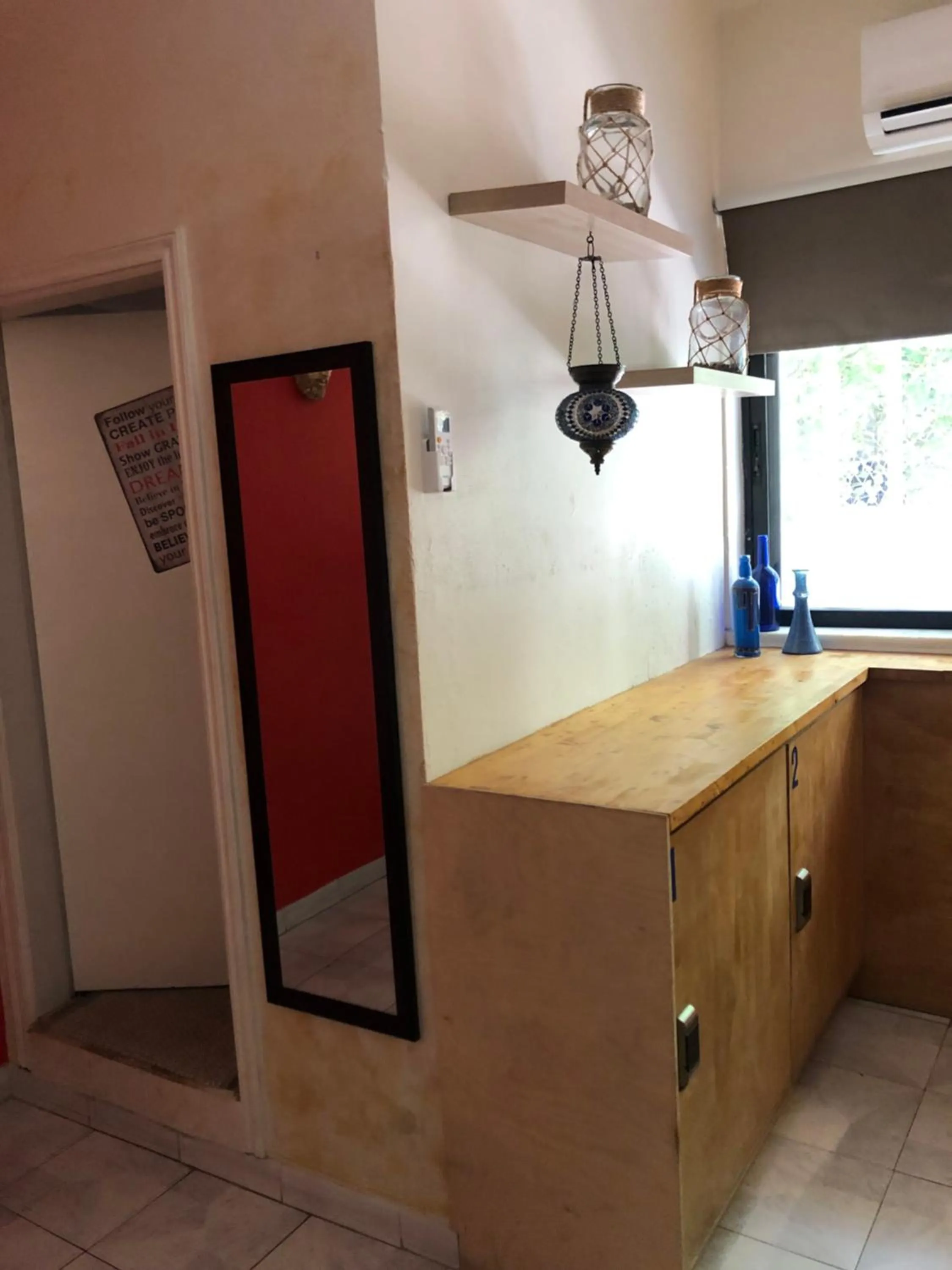 Rhodes Backpackers Boutique Hostel and Apartments