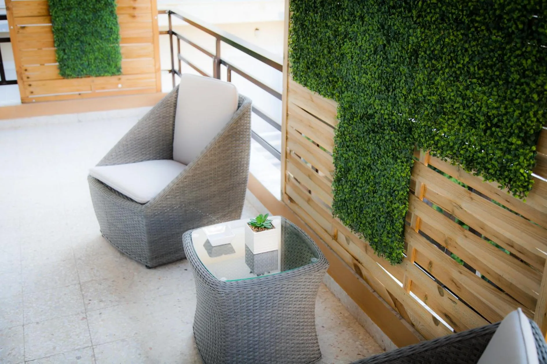 Rhodes Backpackers Boutique Hostel and Apartments