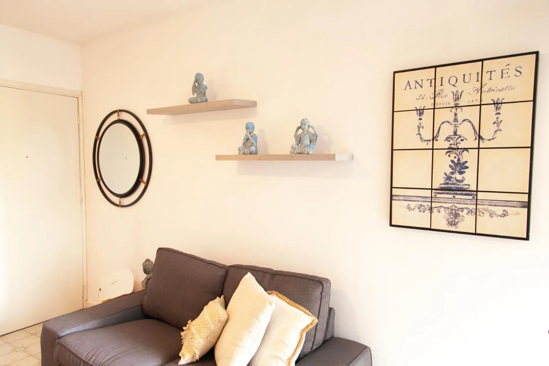 Rhodes Backpackers Boutique Hostel and Apartments