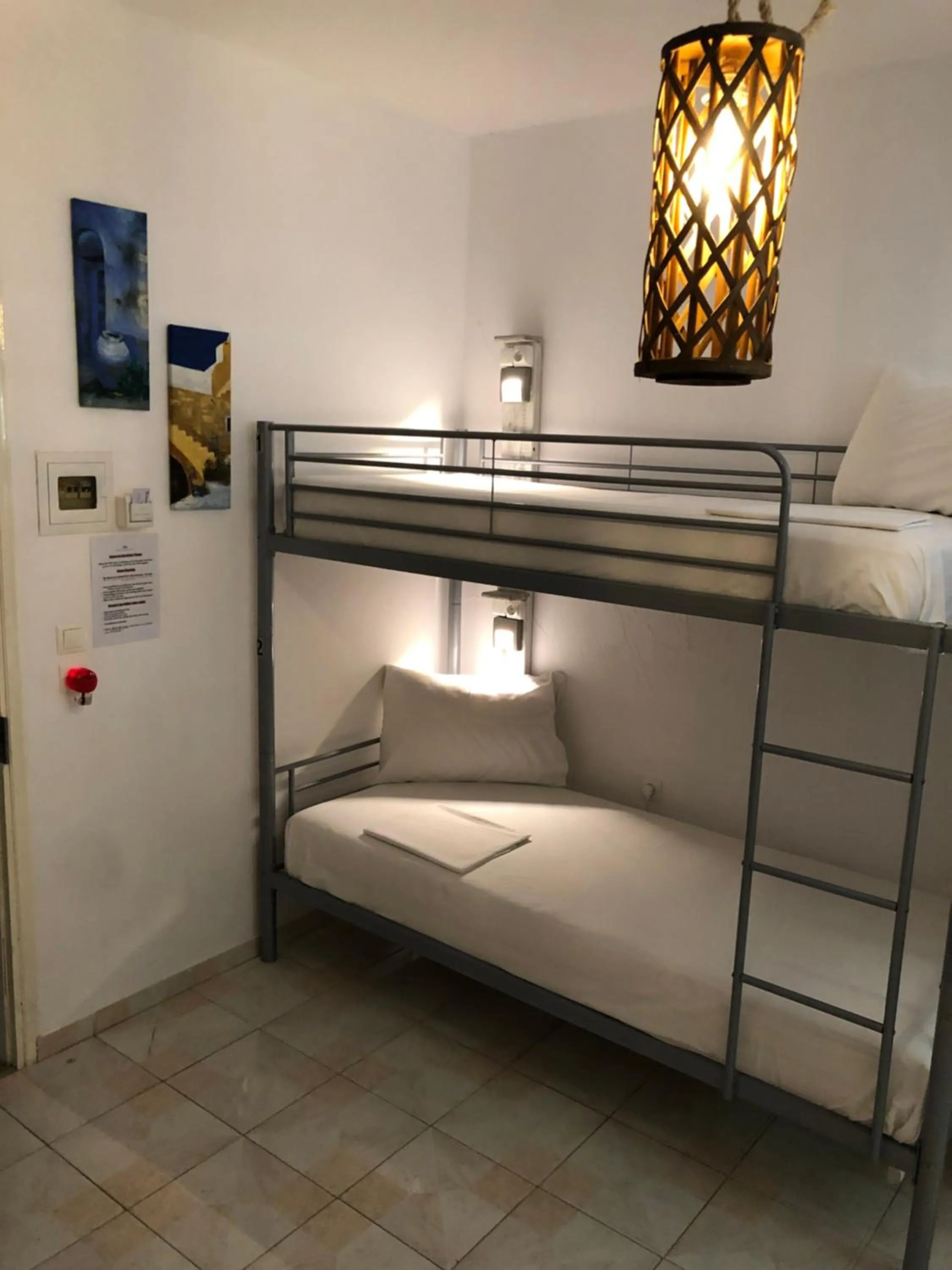 Rhodes Backpackers Boutique Hostel and Apartments