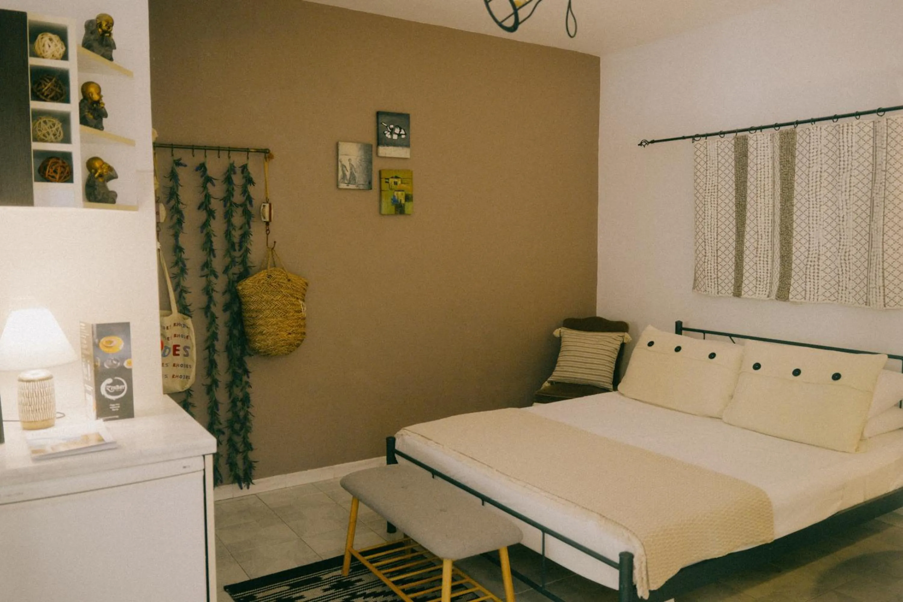 Rhodes Backpackers Boutique Hostel and Apartments