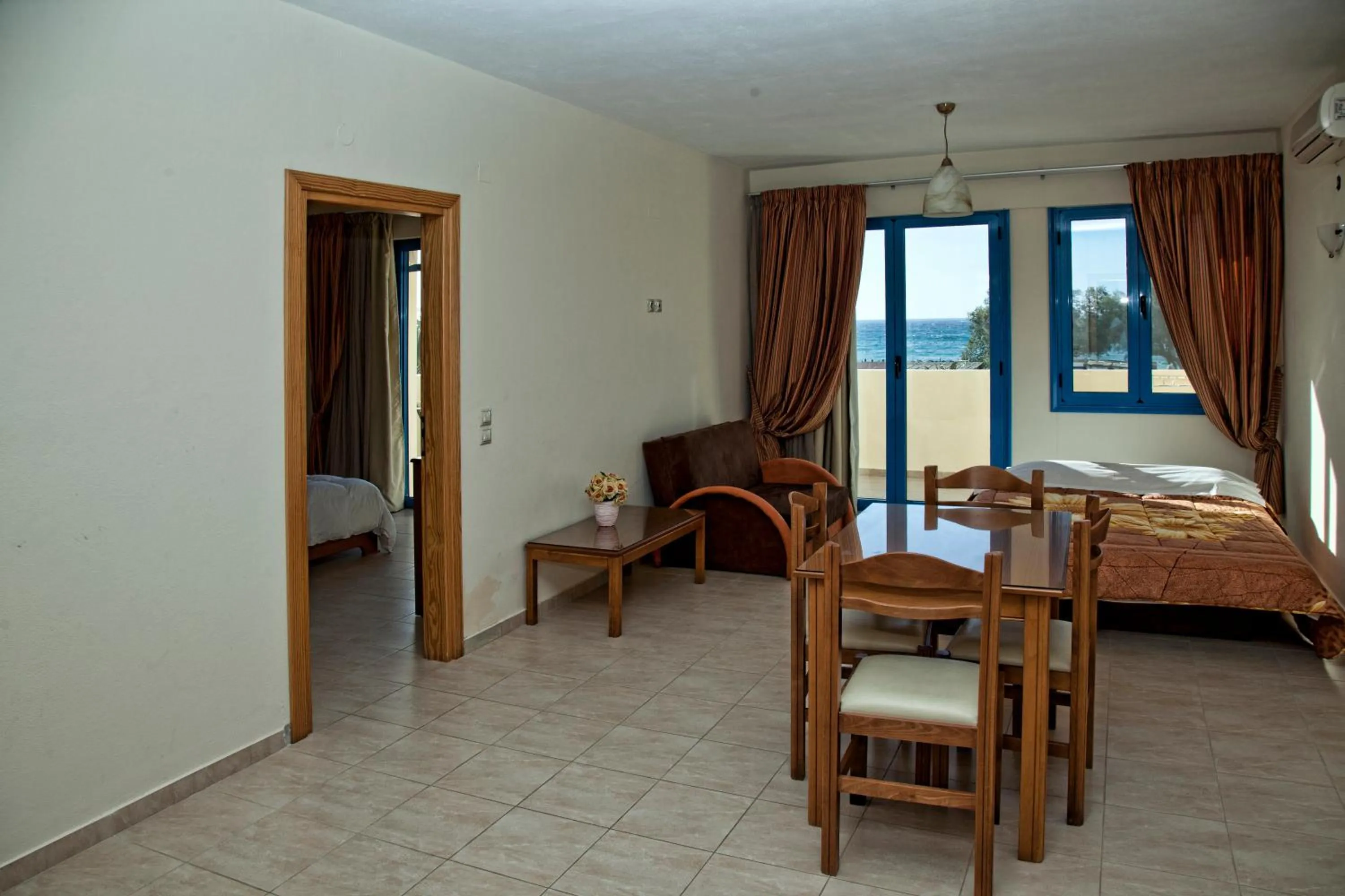 Bed in Gold Apartments